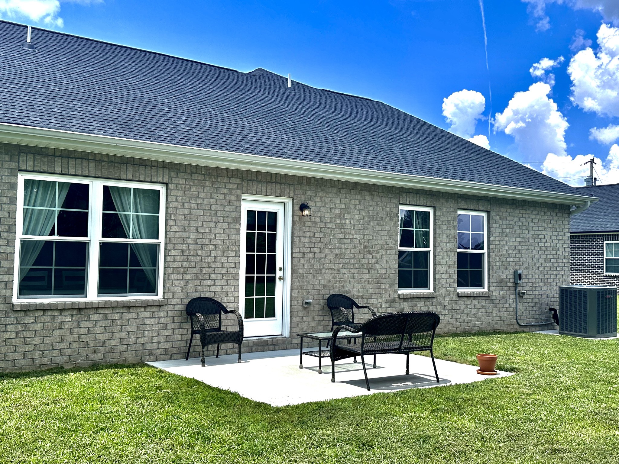 94 Reynard St