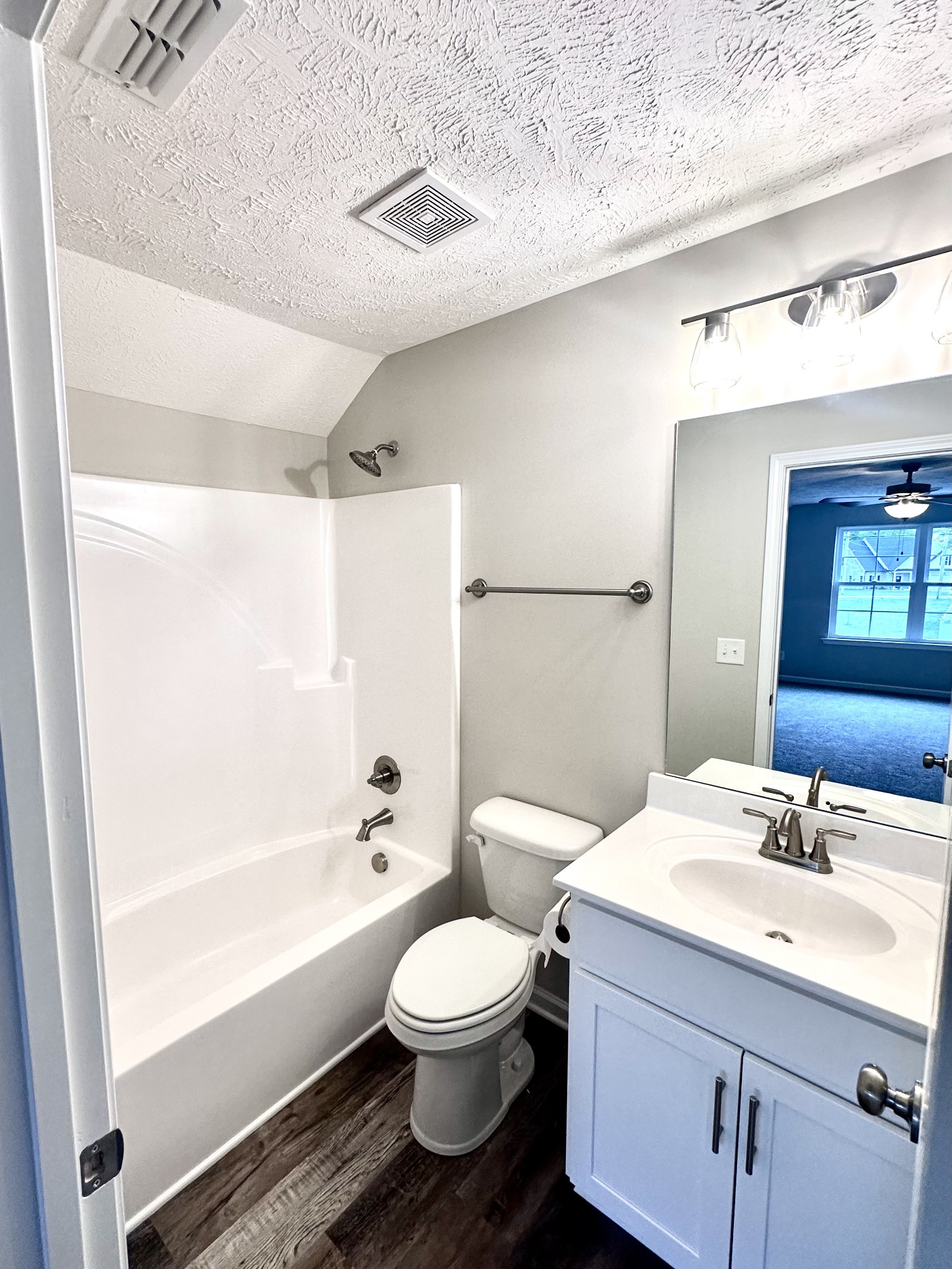 94 Reynard St