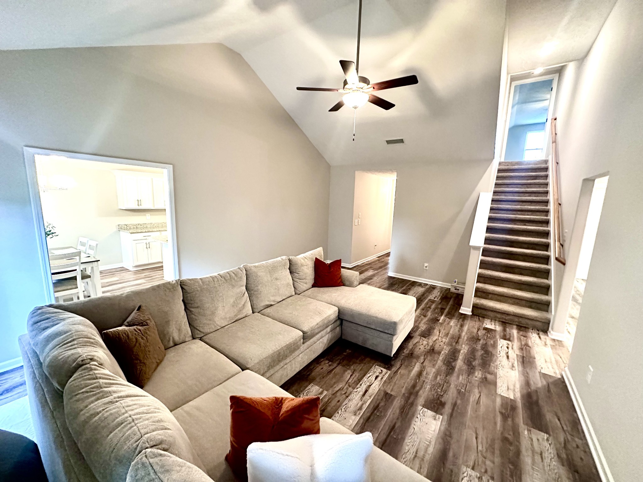 94 Reynard St