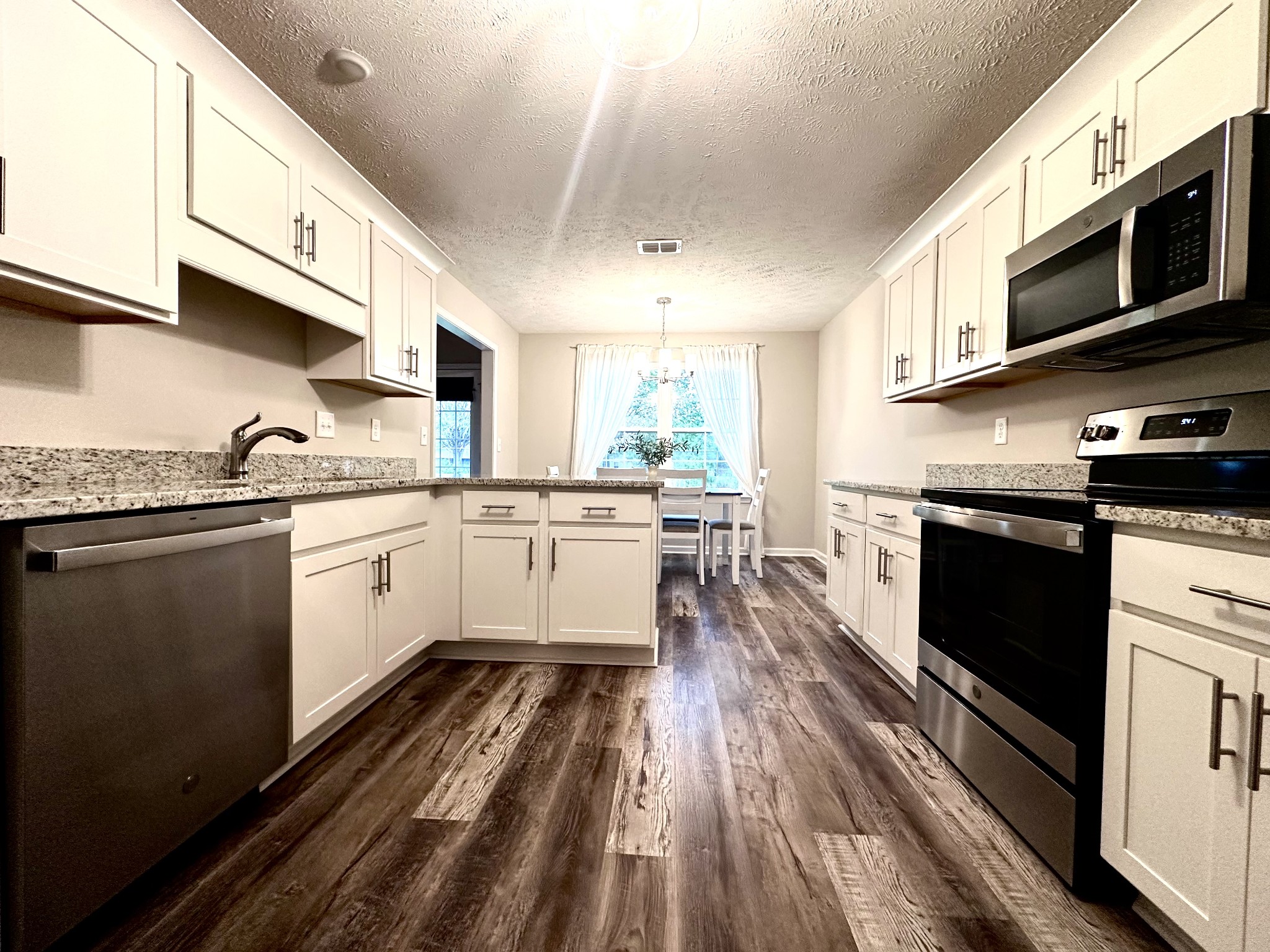94 Reynard St