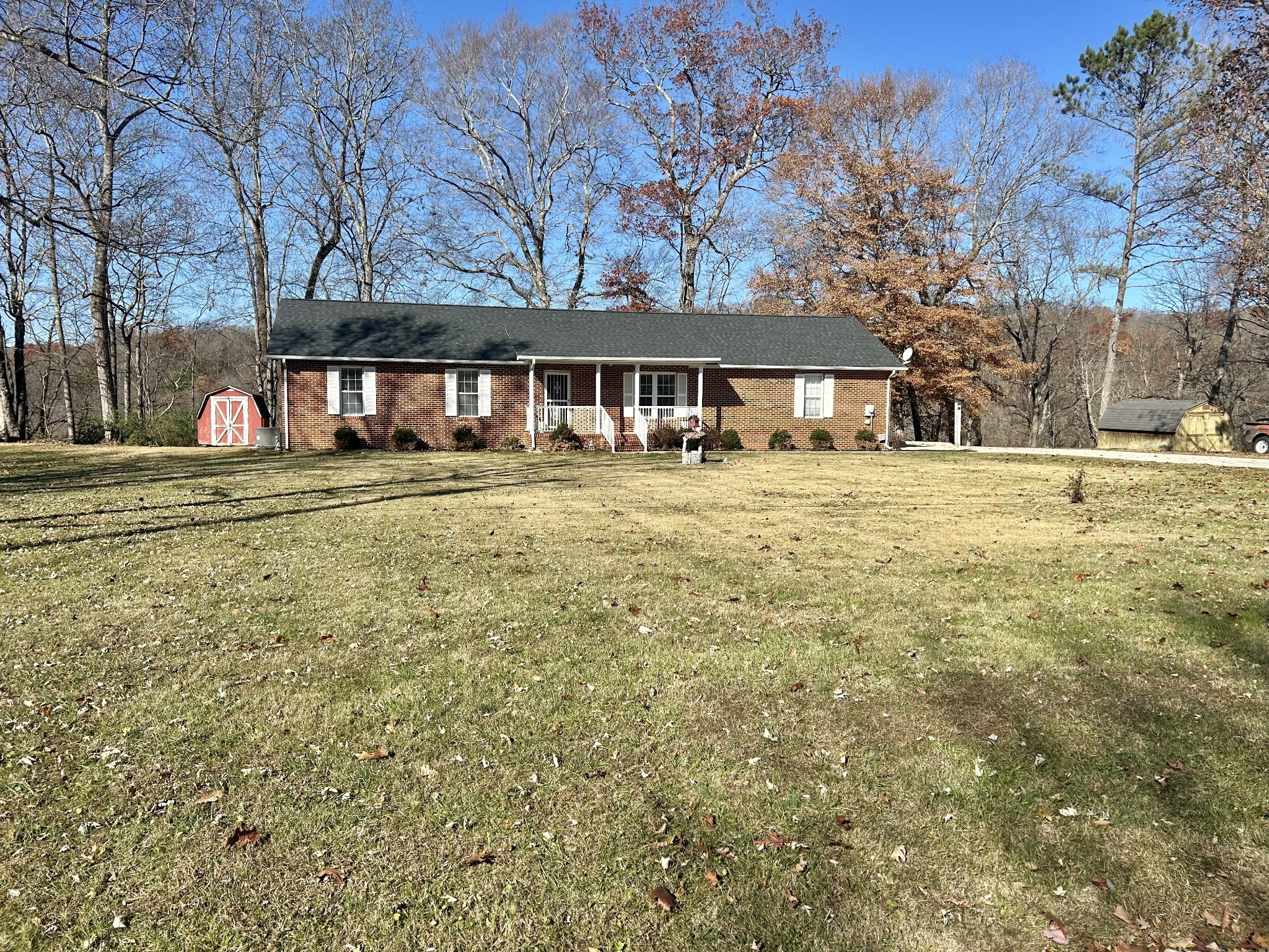 23 River Bluff Drive East