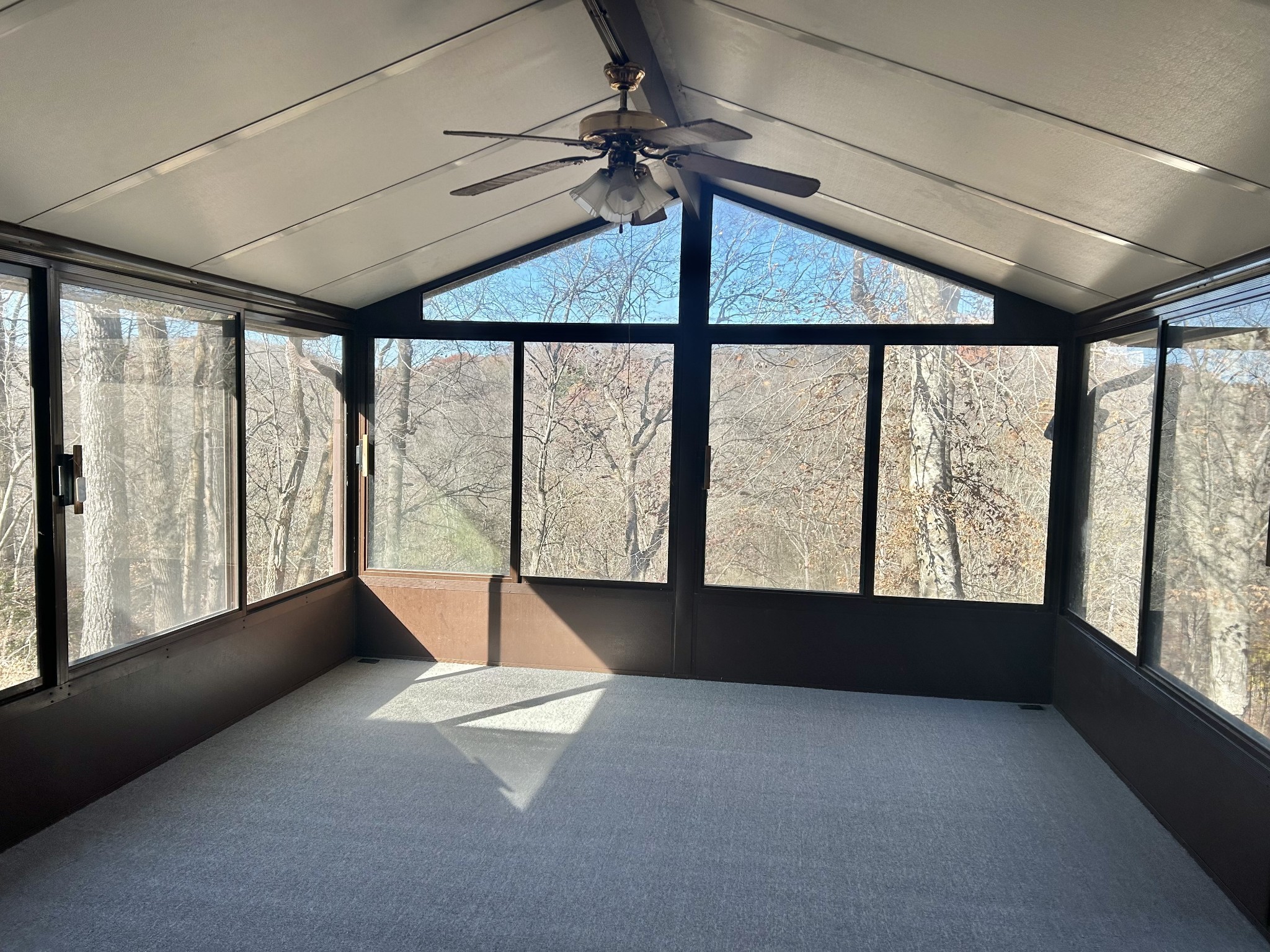 23 River Bluff Drive East