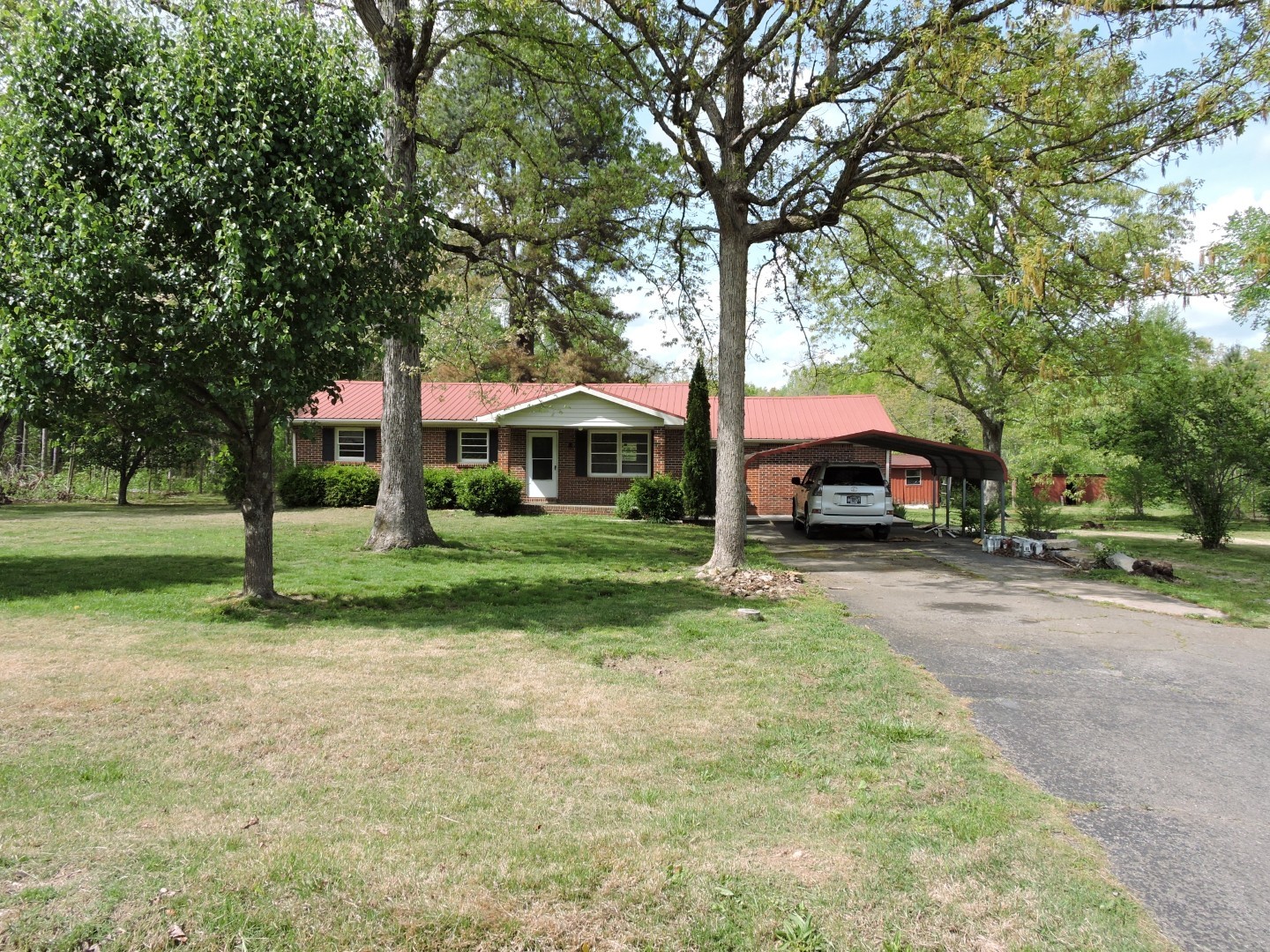 670 Sunset Cir