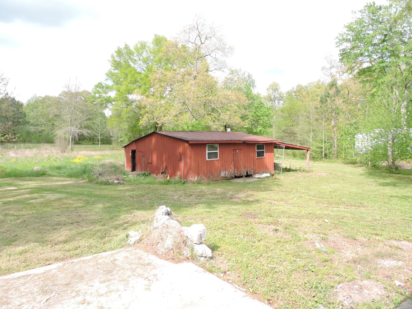 670 Sunset Cir