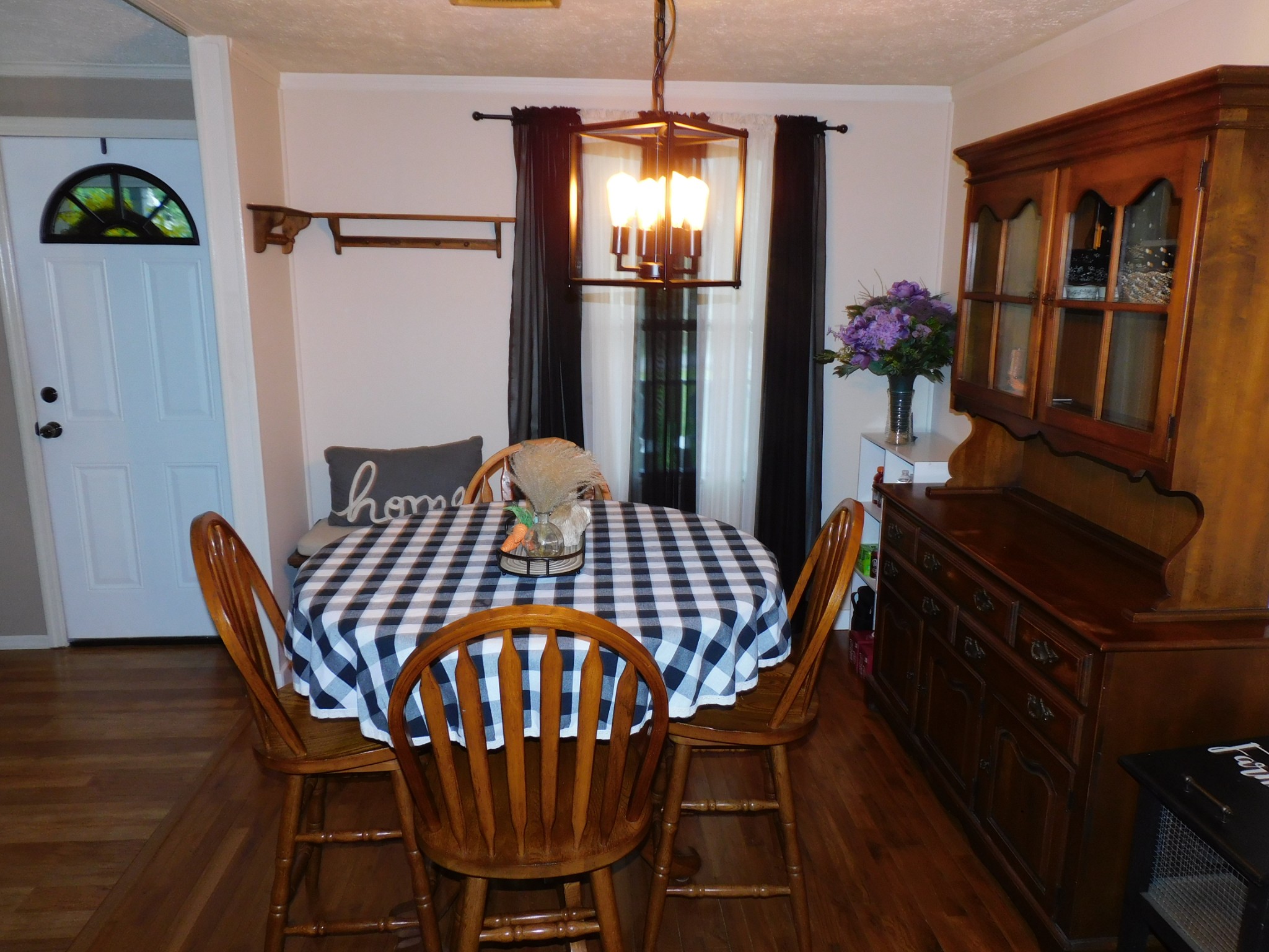 64 Caldwell Rd