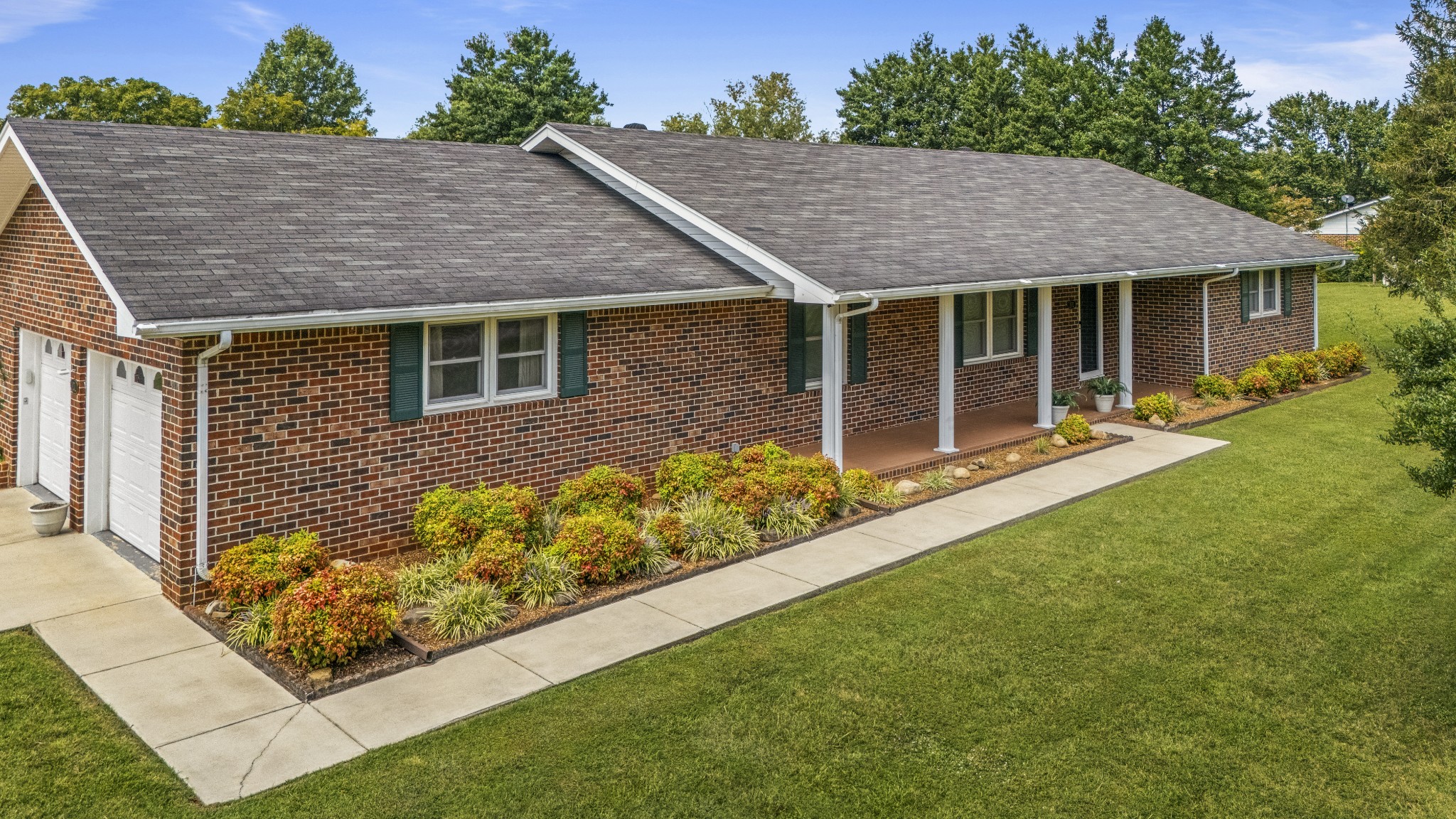 101 Iris St