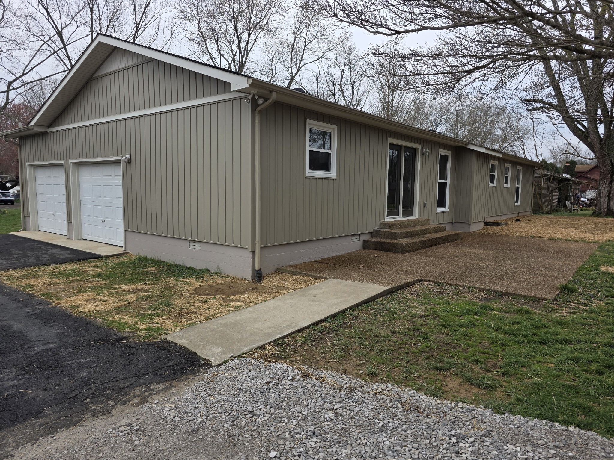 107 Glade Dr