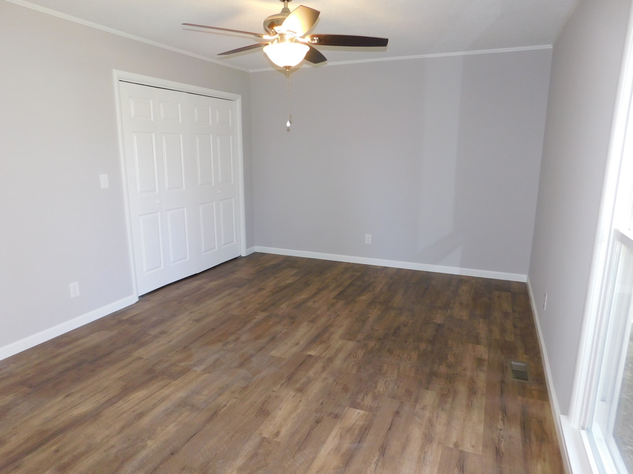 107 Glade Dr