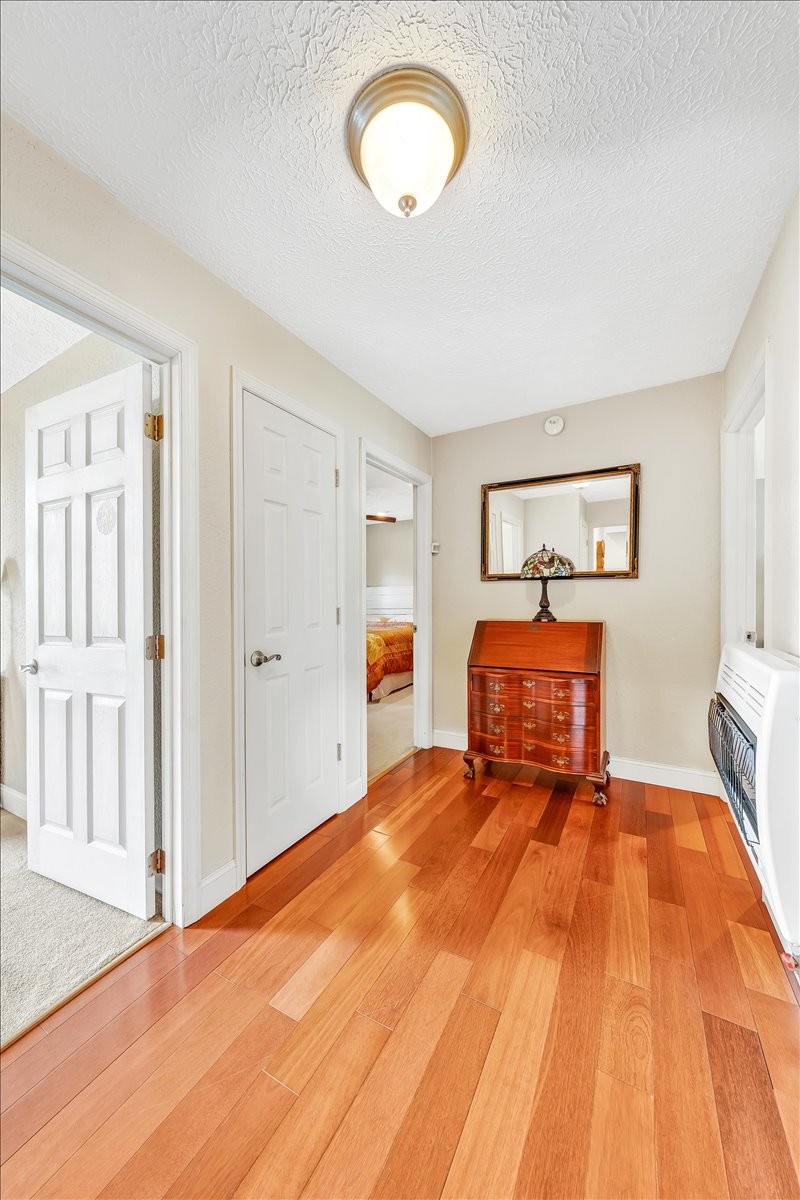 5384 Colony Rd