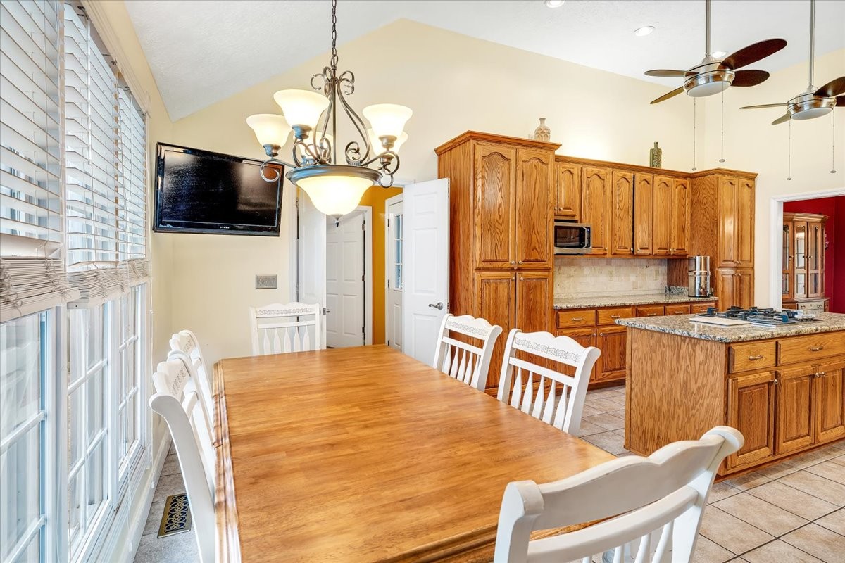 5384 Colony Rd