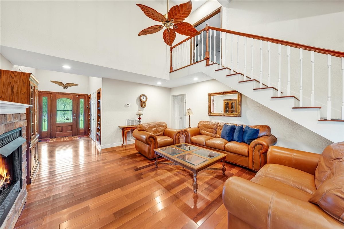 5384 Colony Rd