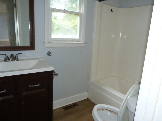 114 Bruce St