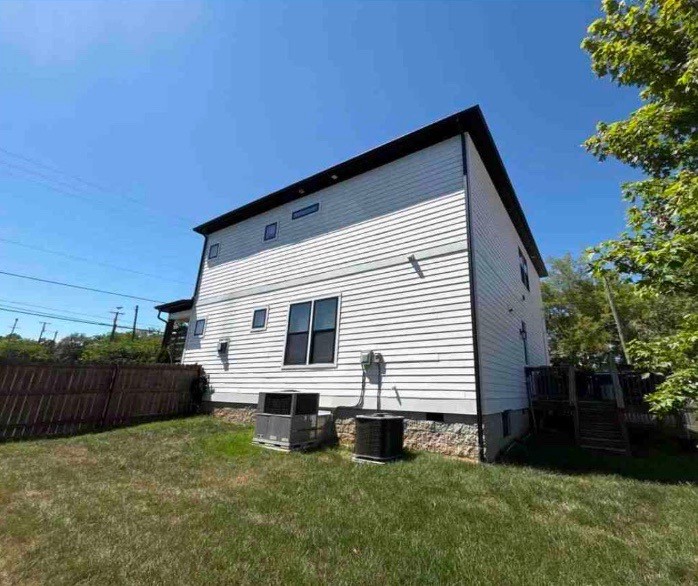 500 Edwin St