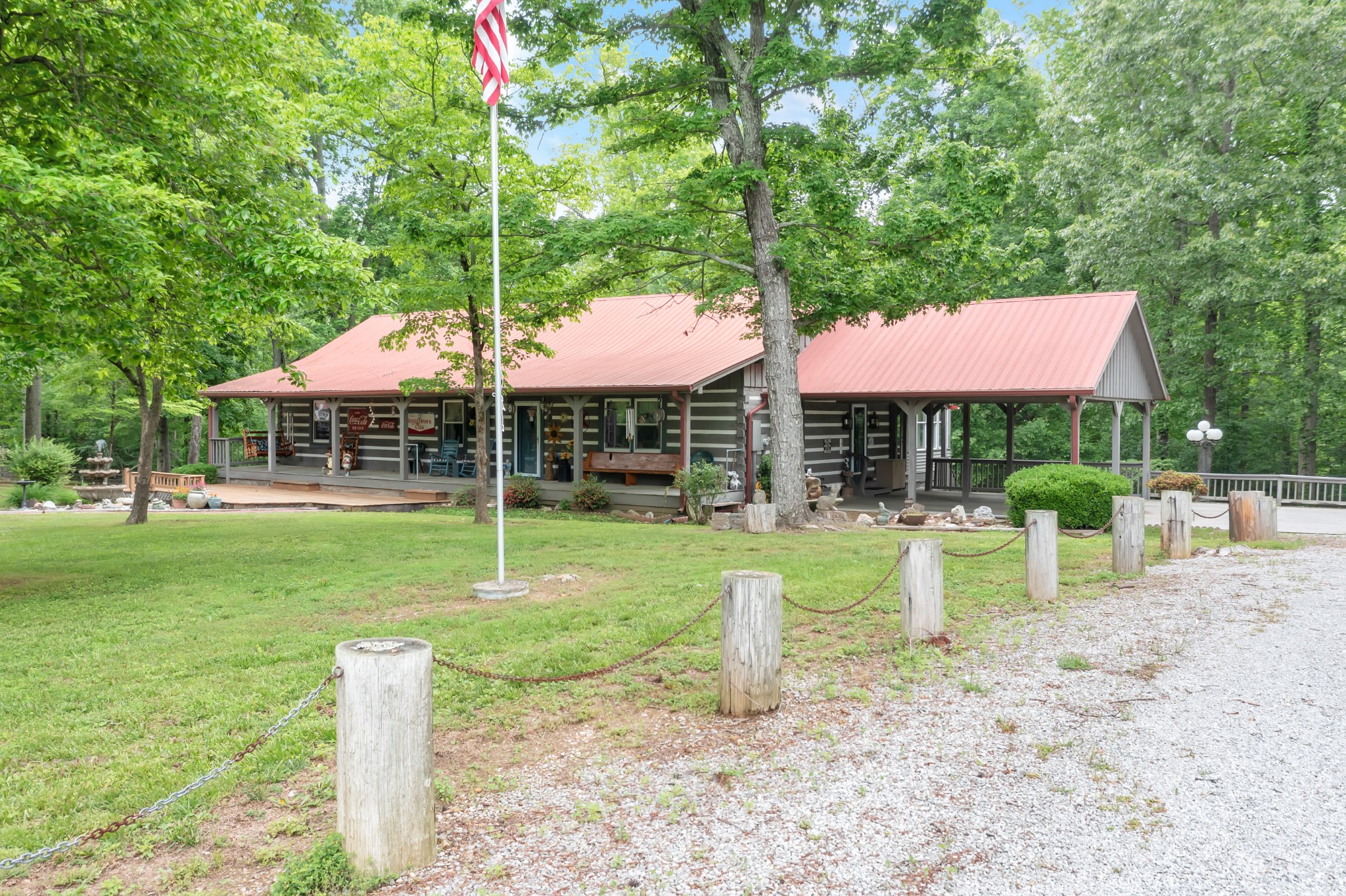 100 Shelton Ln