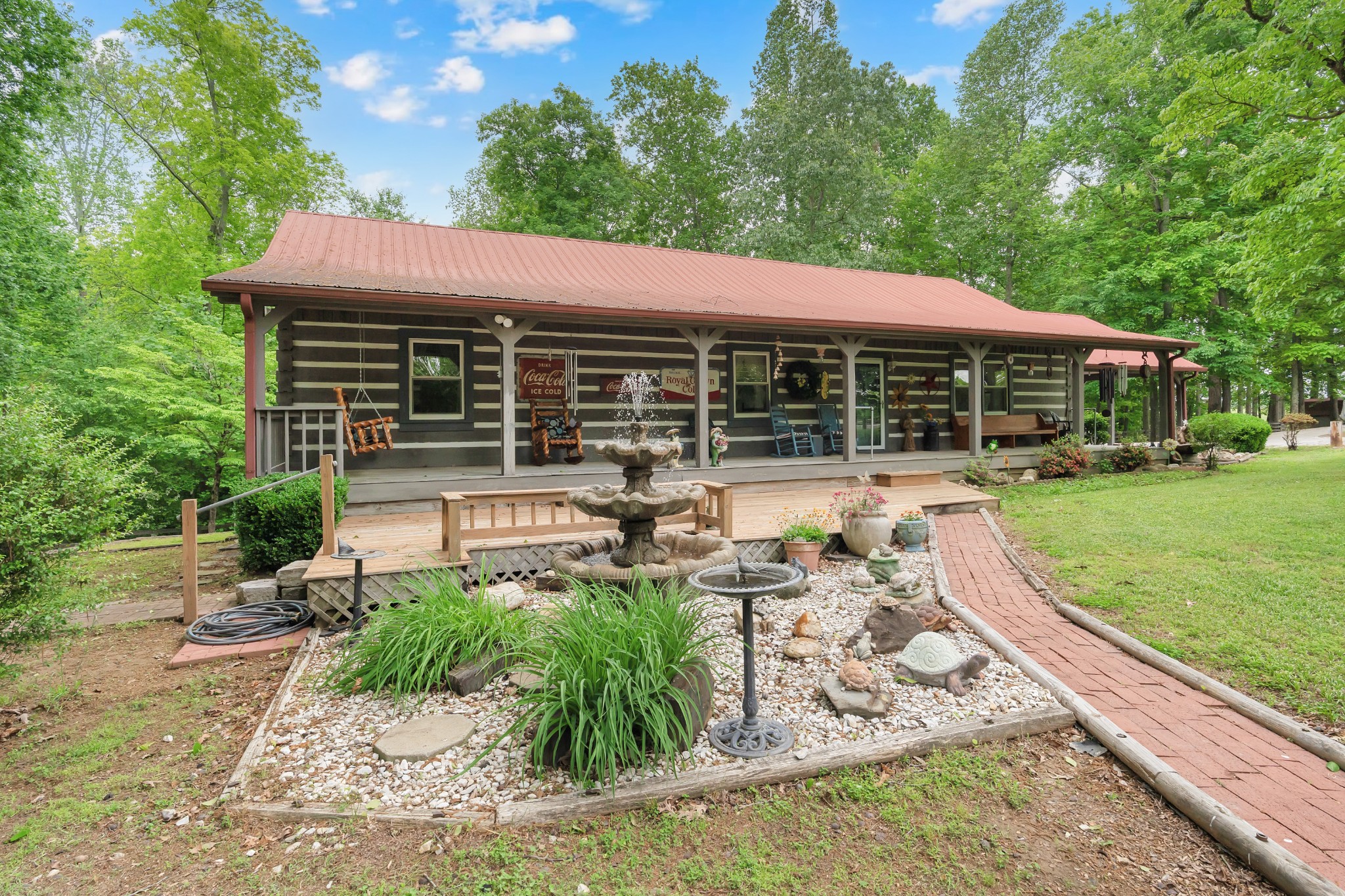 100 Shelton Ln