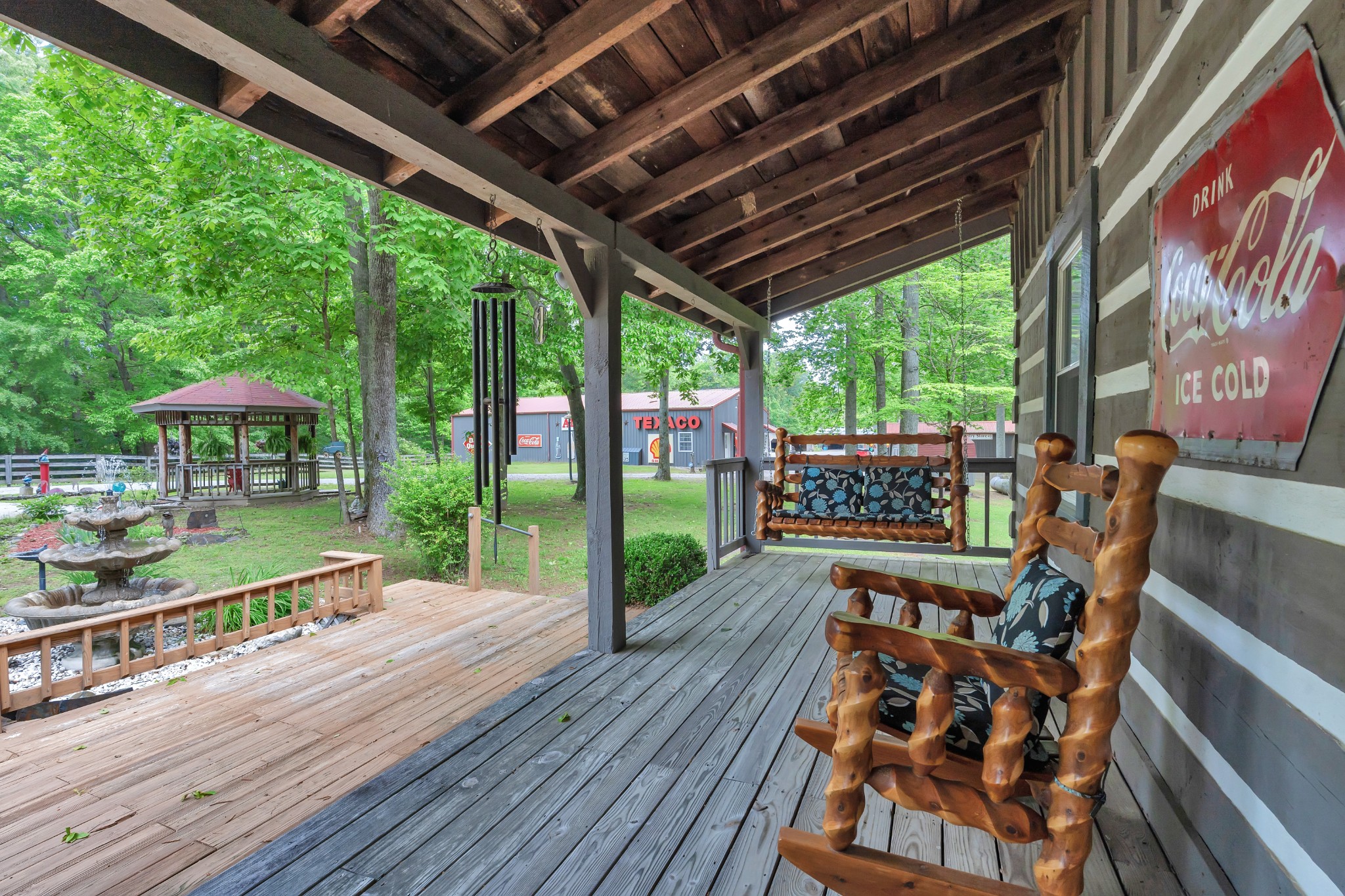 100 Shelton Ln