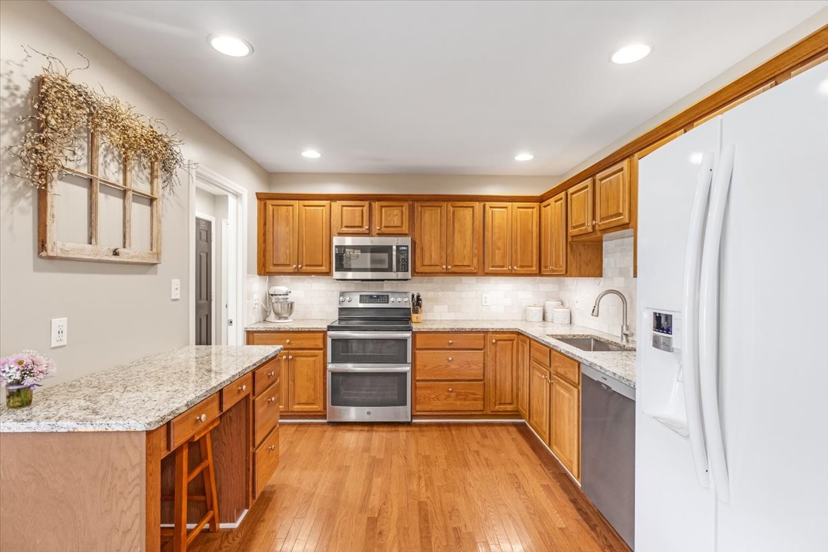 96 Caldwell Dr