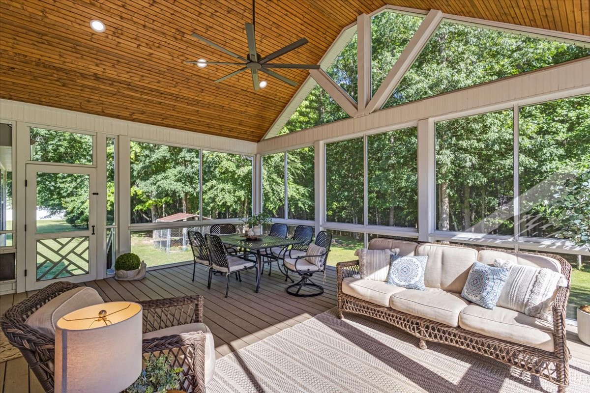 96 Caldwell Dr