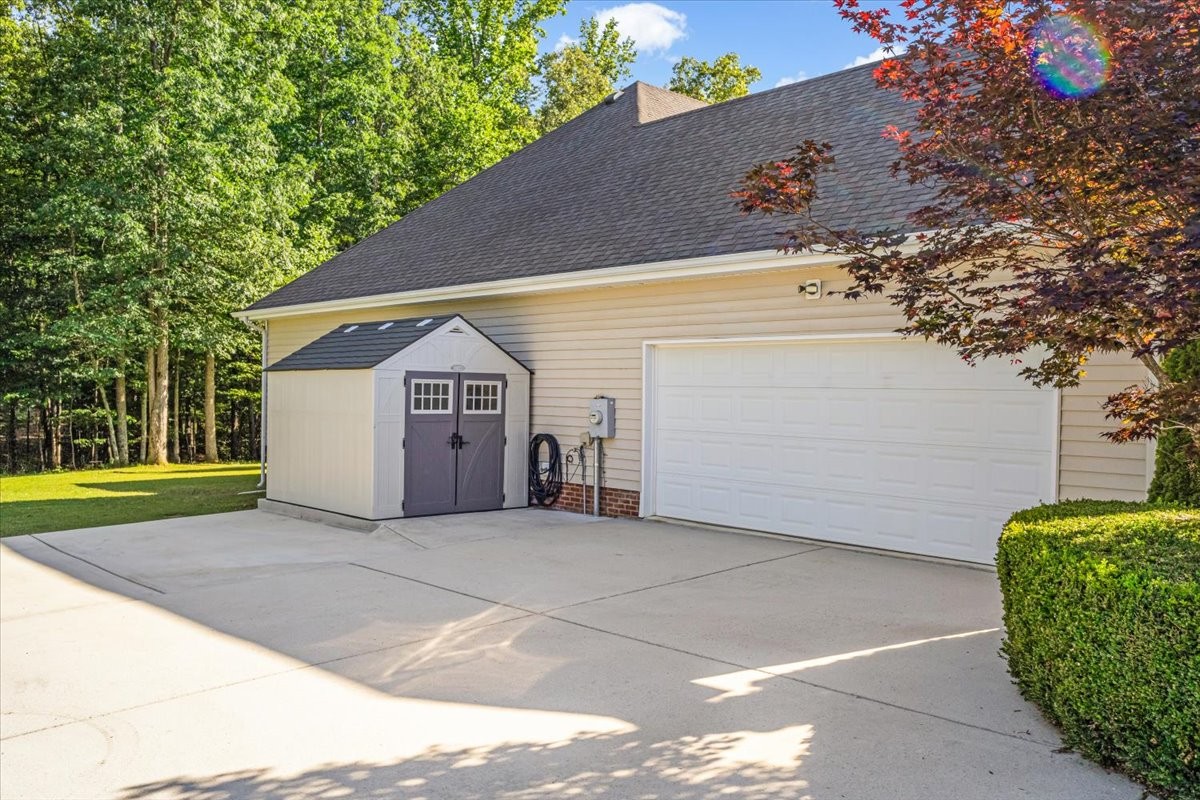 96 Caldwell Dr