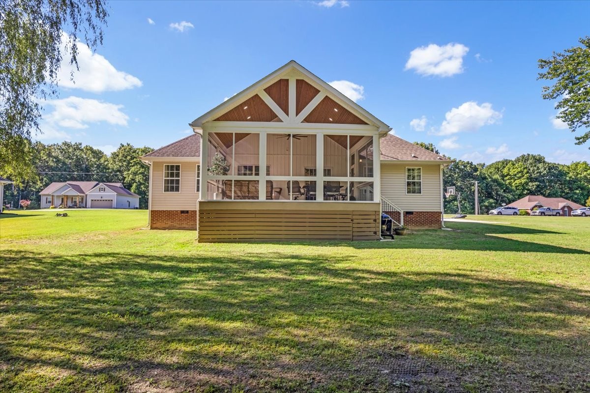 96 Caldwell Dr
