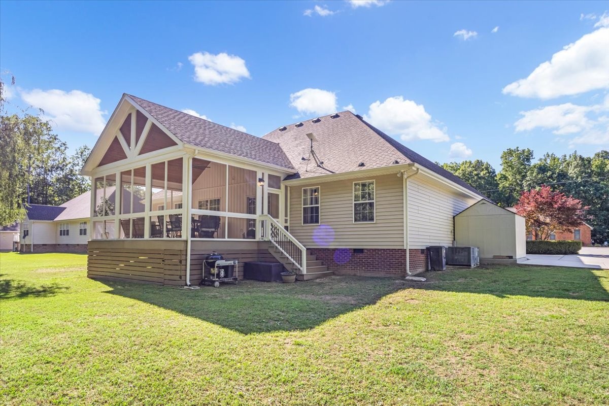 96 Caldwell Dr