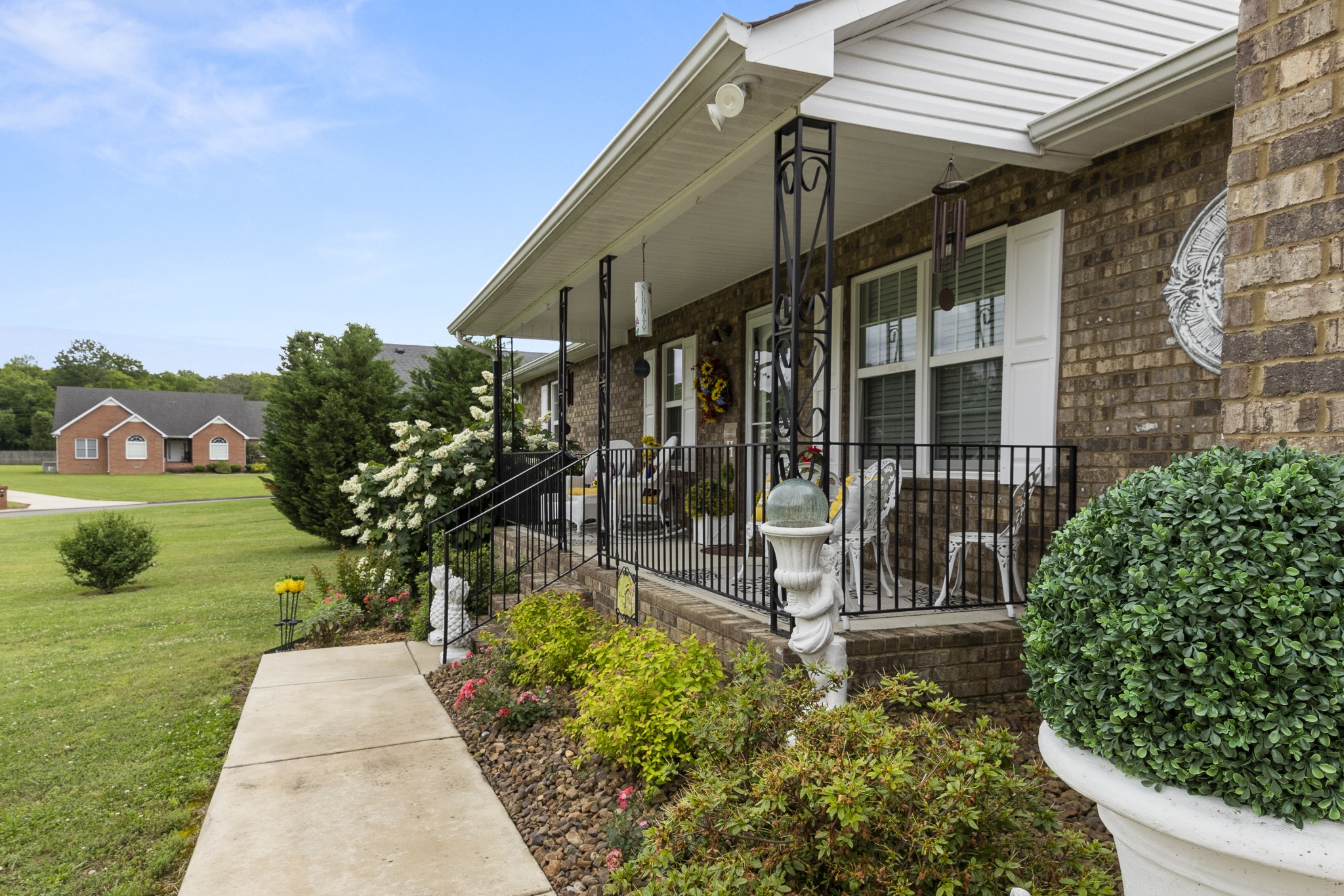 147 Crimson Dr