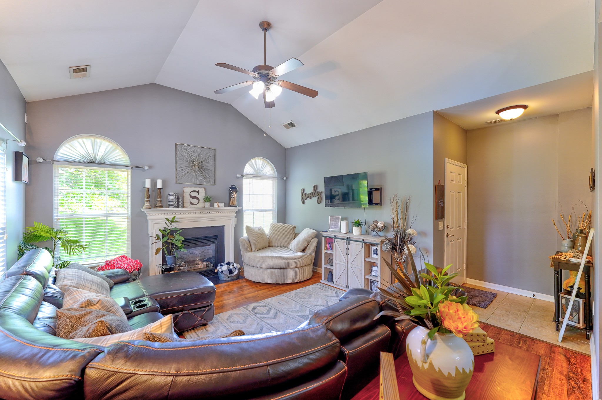 825 S Browns Ln Unit: 1904