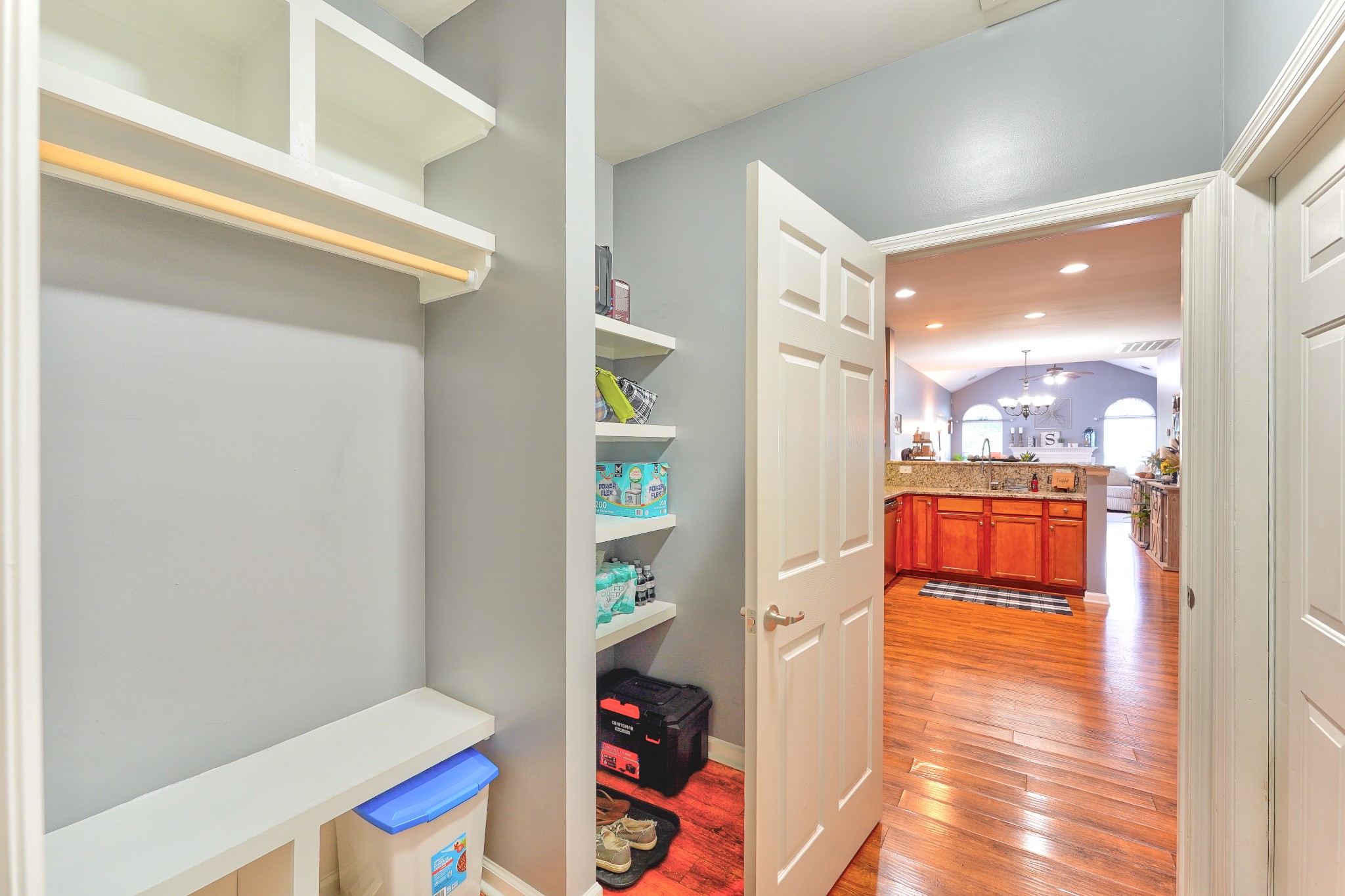 825 S Browns Ln Unit: 1904