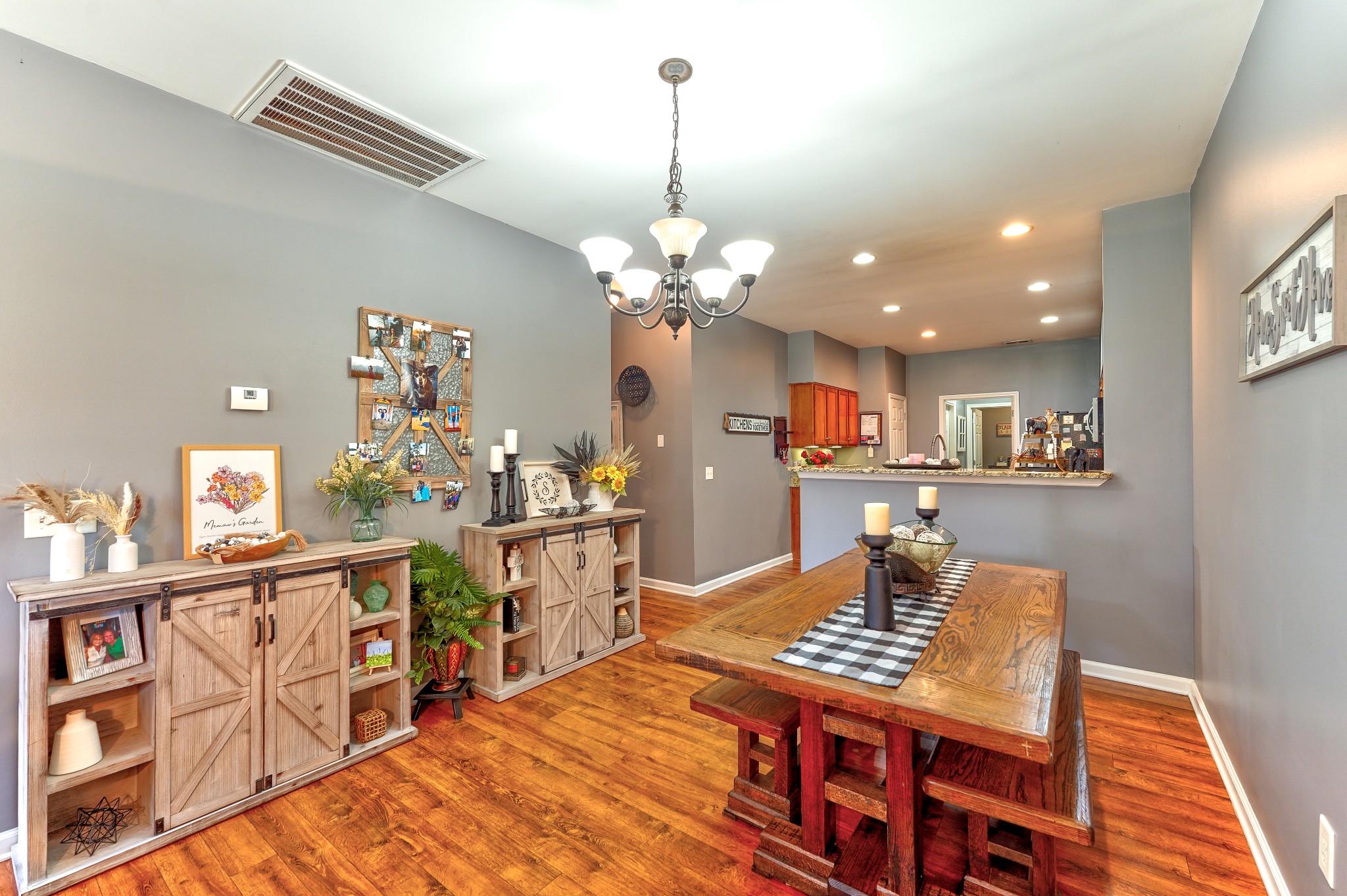 825 S Browns Ln Unit: 1904