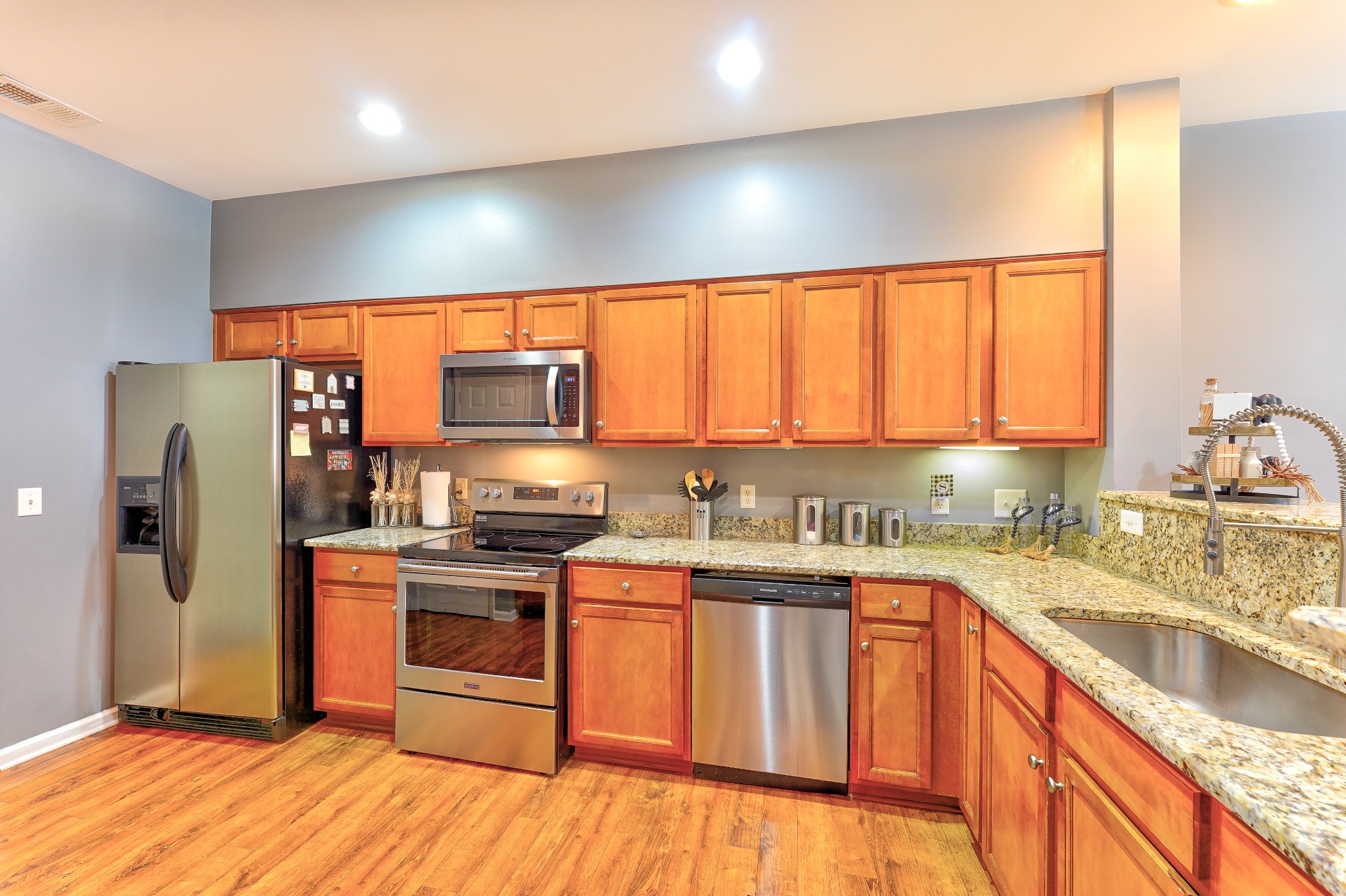 825 S Browns Ln Unit: 1904