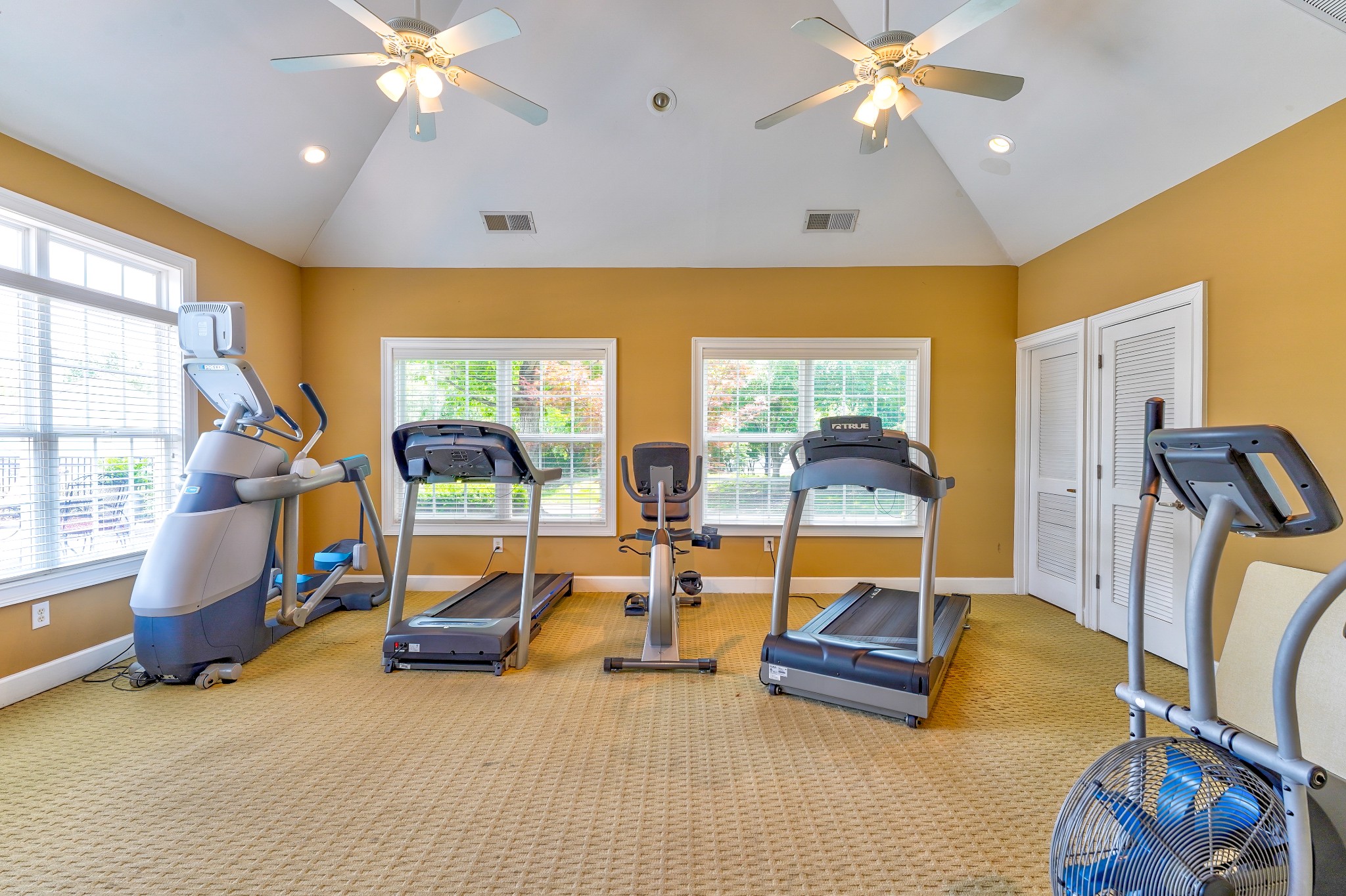 825 S Browns Ln Unit: 1904