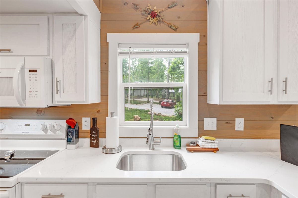 411 Waters Edge Way