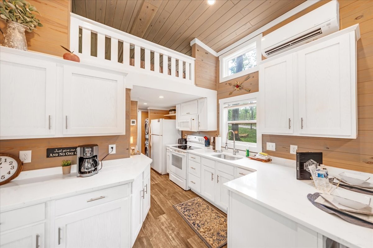 411 Waters Edge Way
