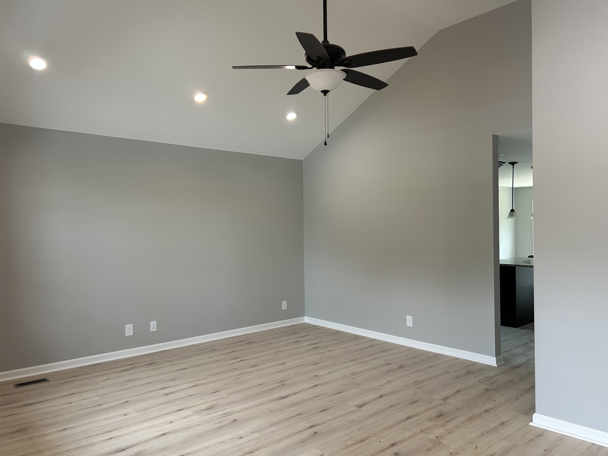 262 Stanley Blvd