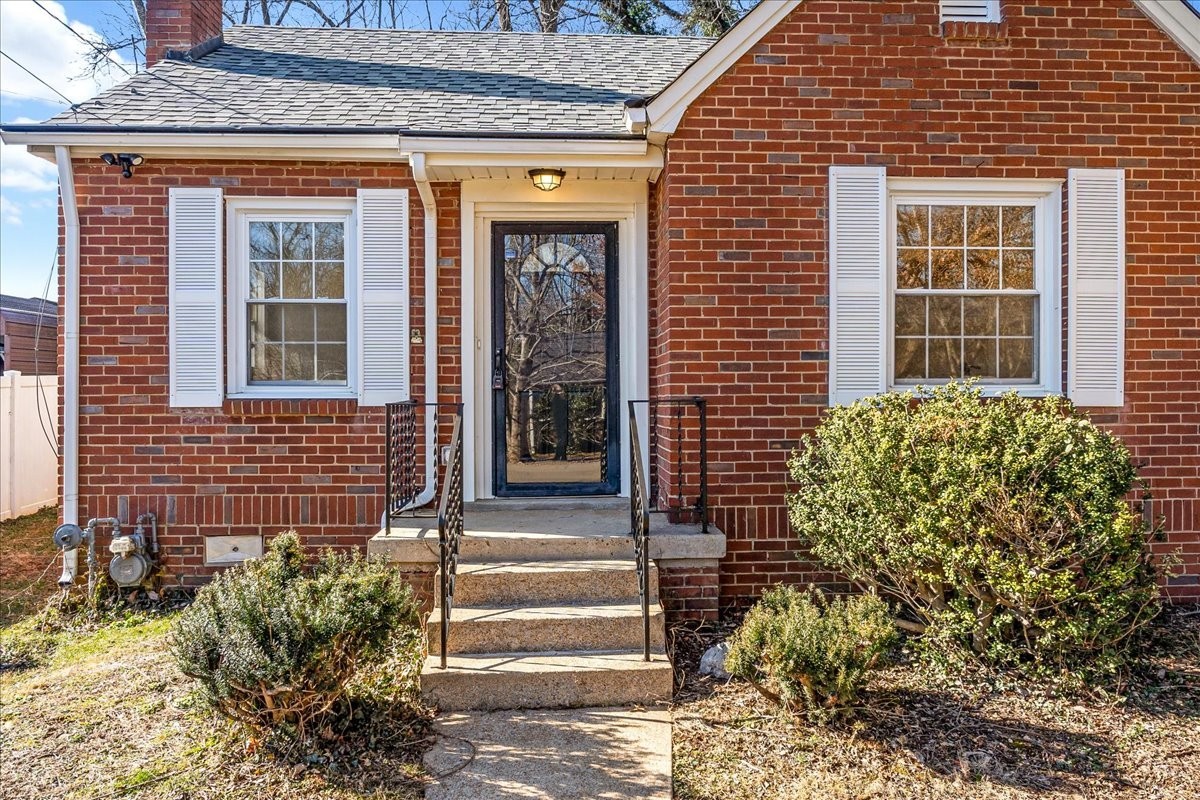 1115 Grantland Ave