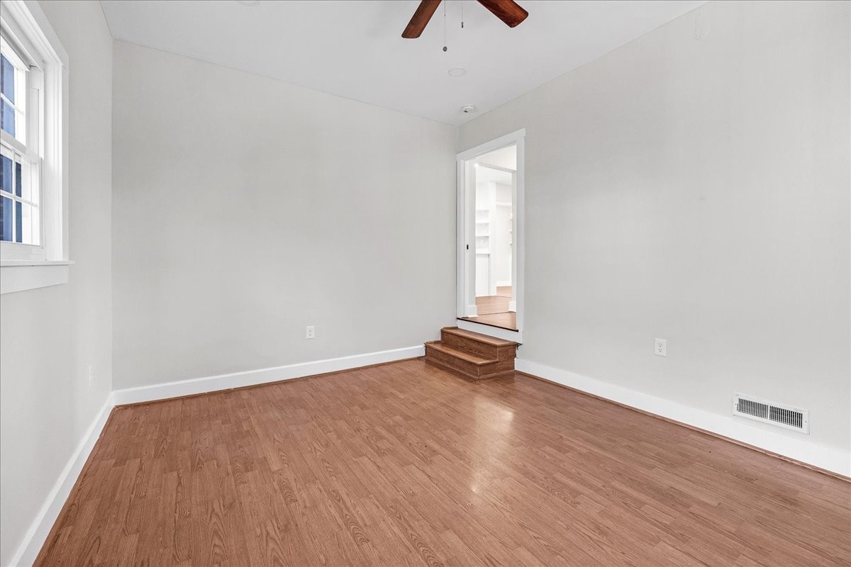 1115 Grantland Ave