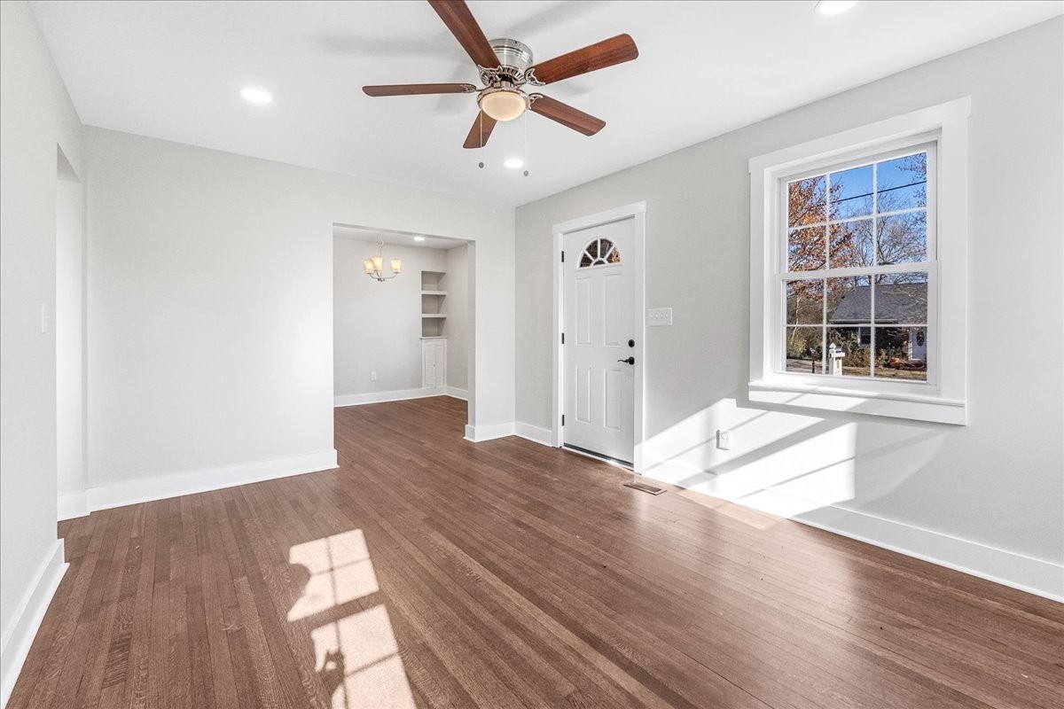 1115 Grantland Ave