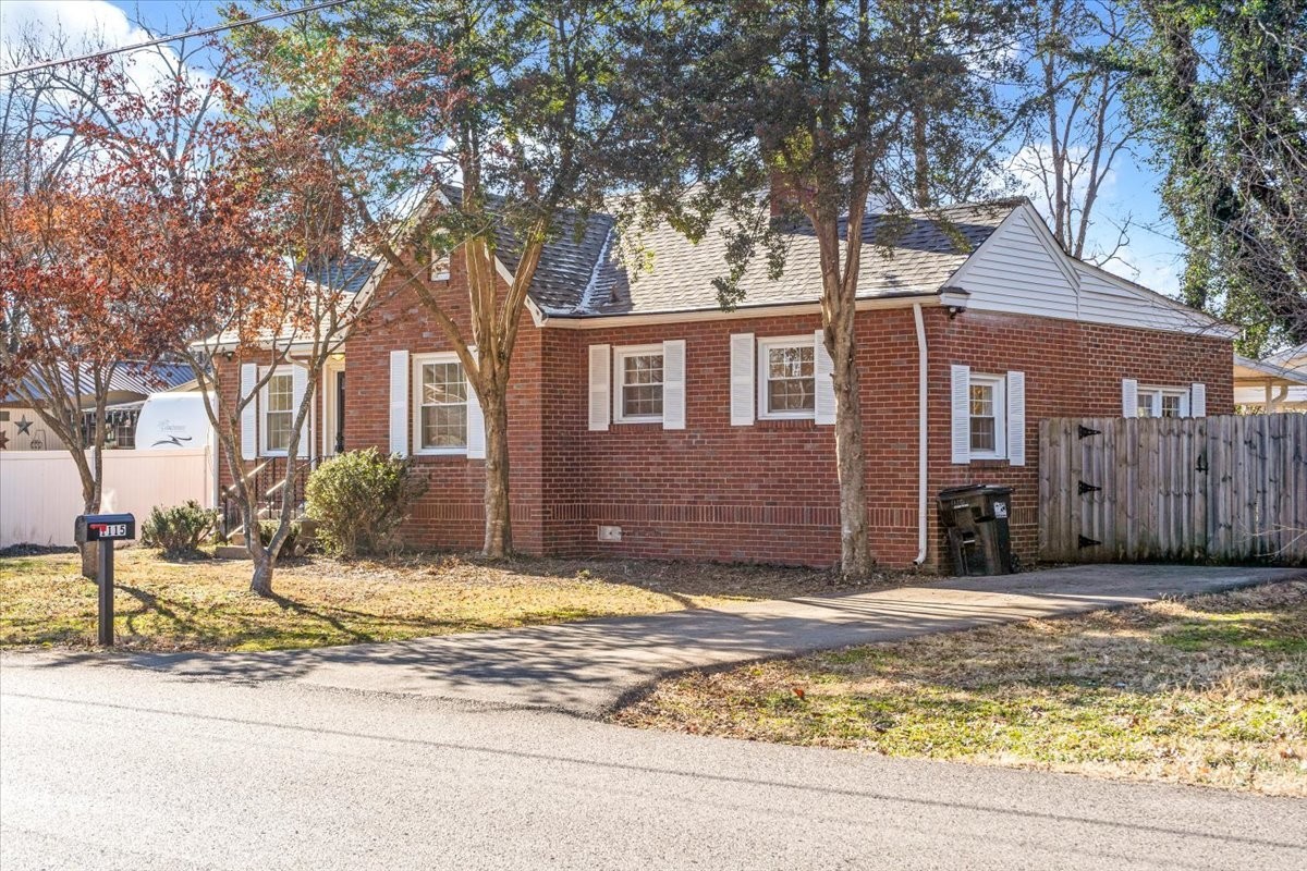 1115 Grantland Ave