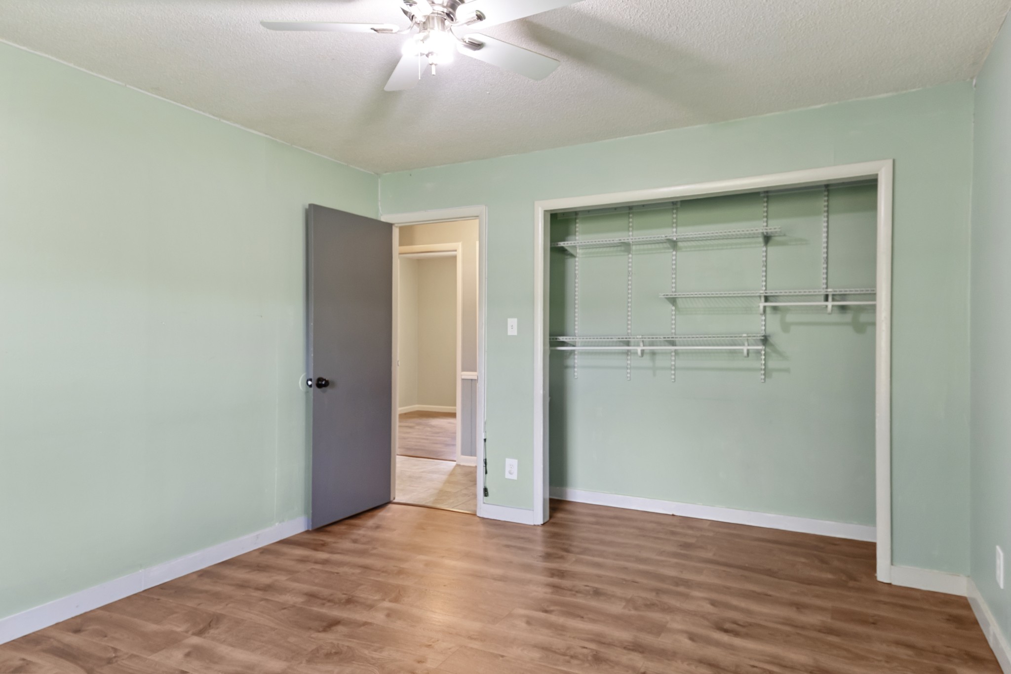 230 Lee Ln