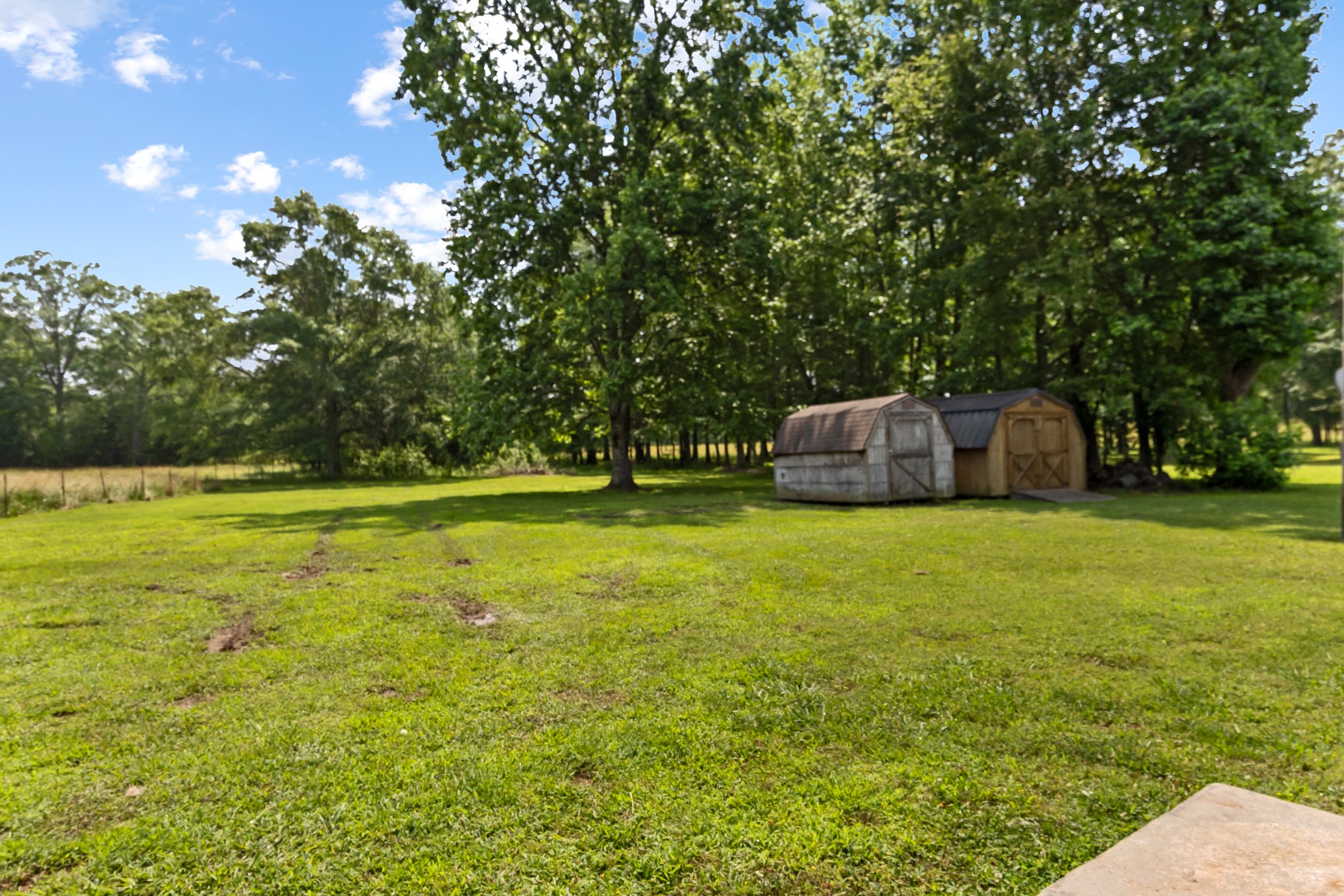 230 Lee Ln