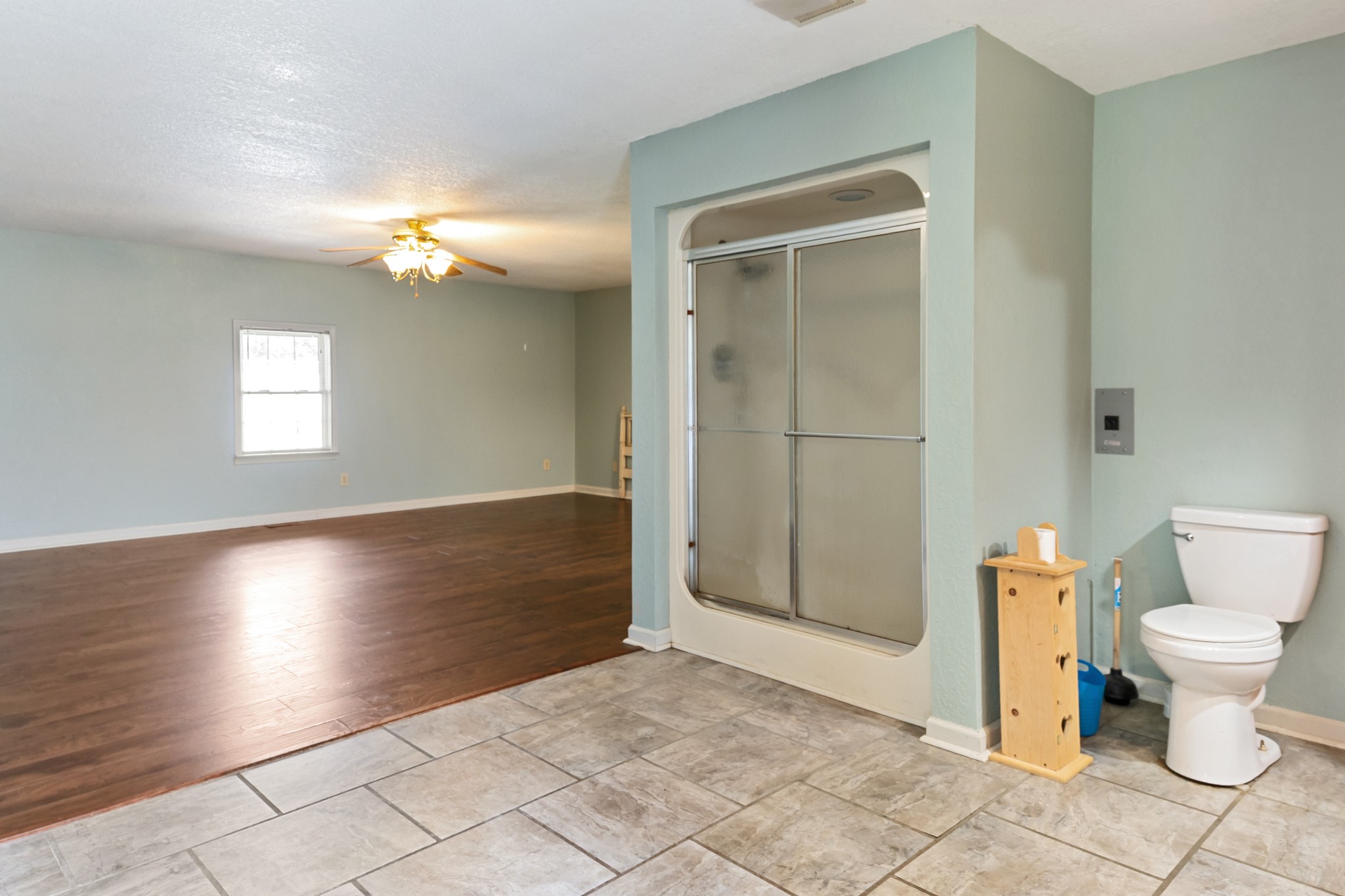 230 Lee Ln