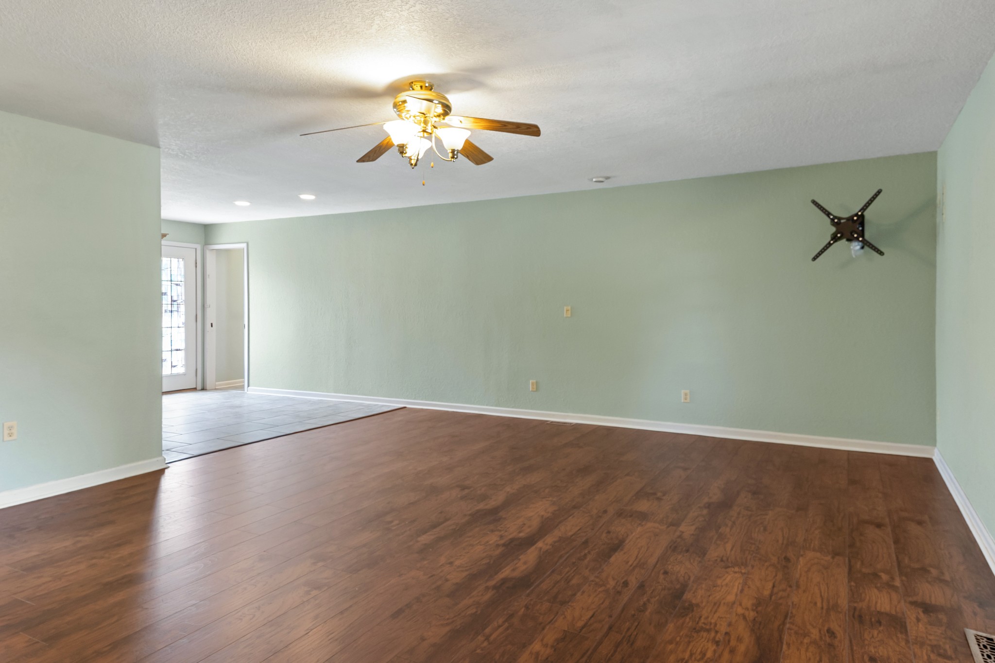 230 Lee Ln