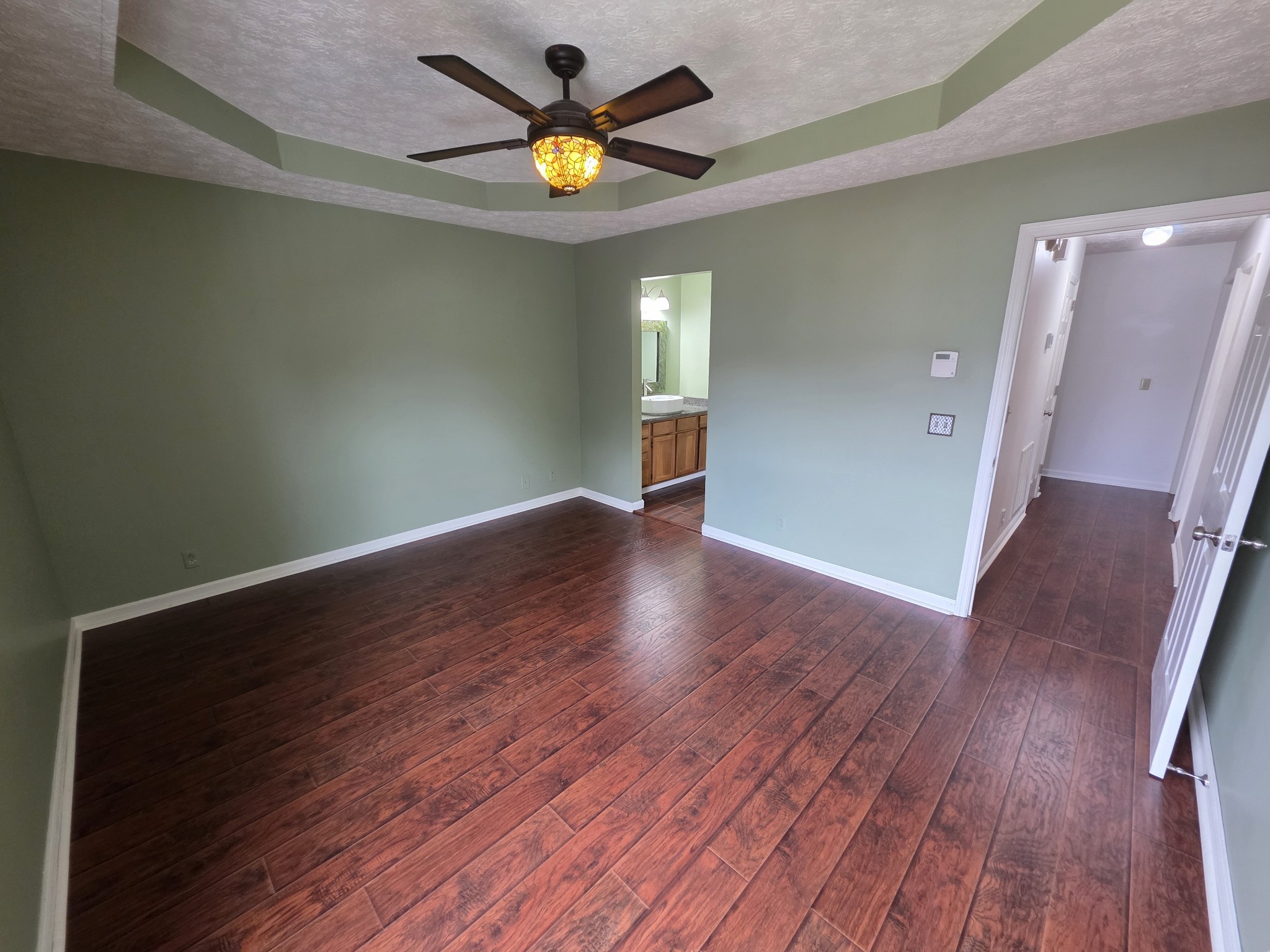400 Elaine Ct