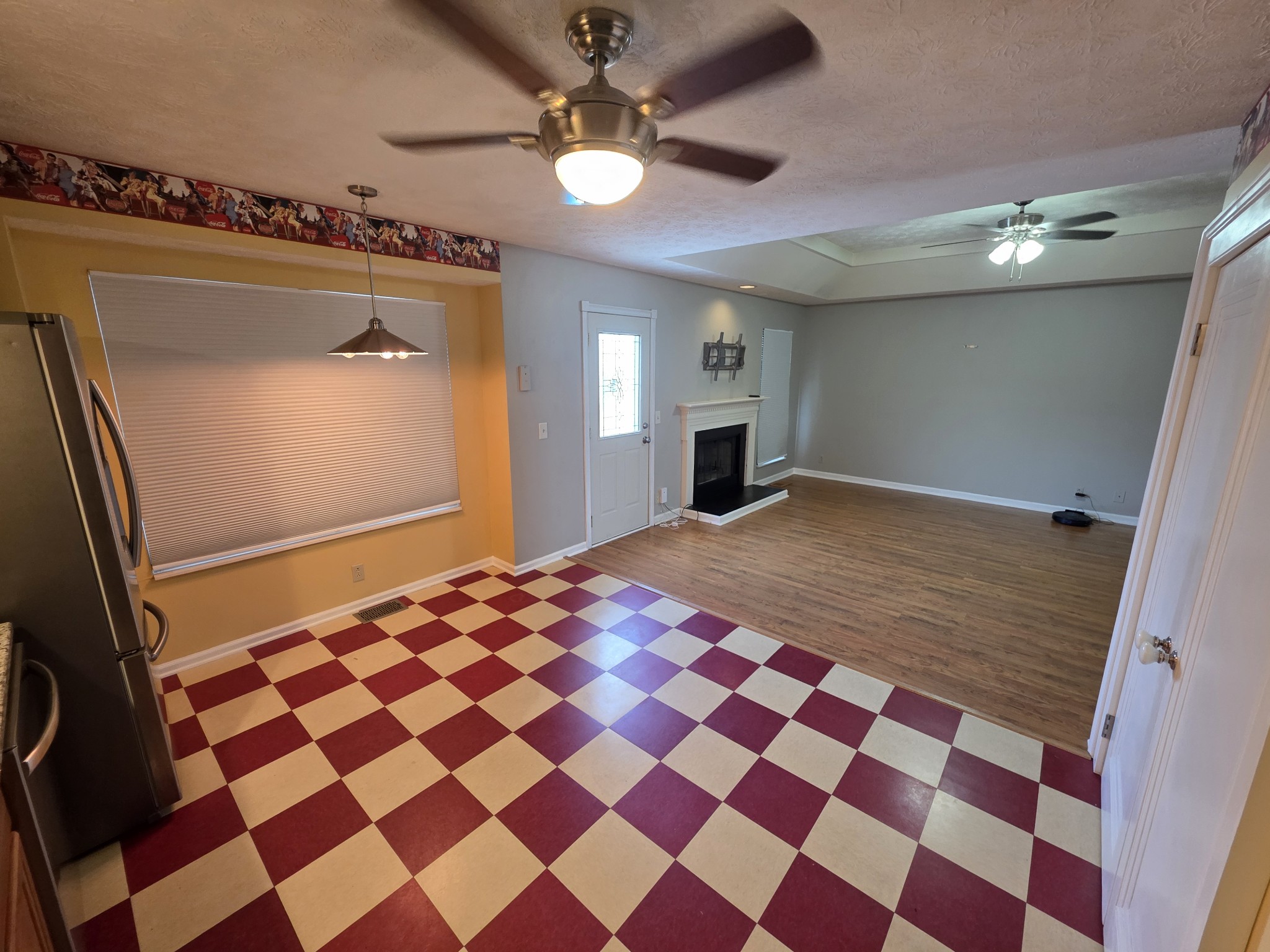 400 Elaine Ct