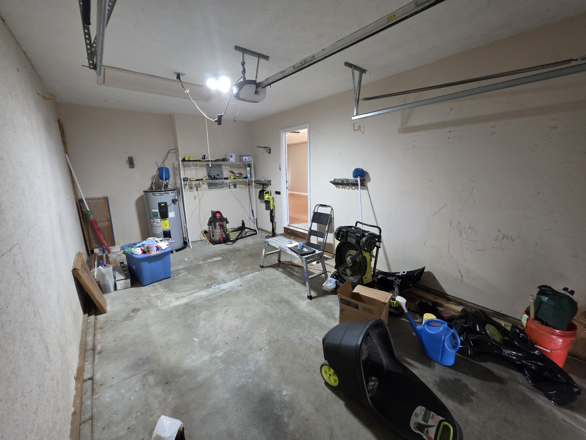 400 Elaine Ct
