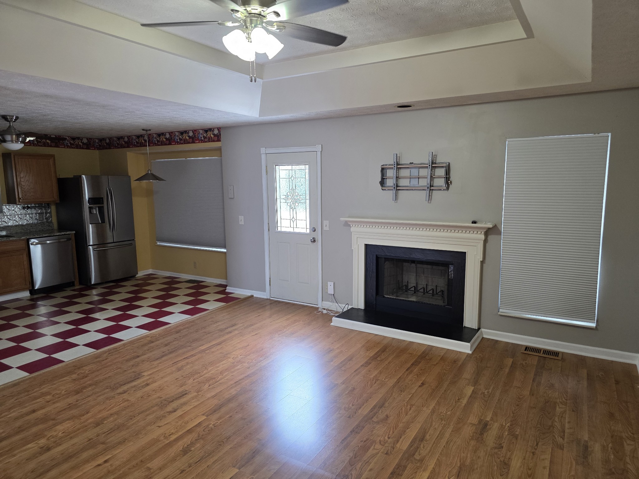 400 Elaine Ct