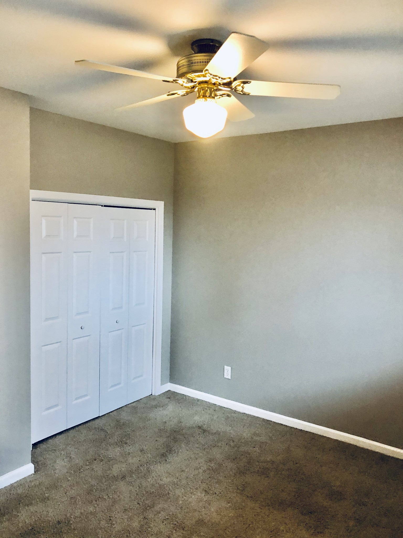 3204 W End Cir Unit: 1
