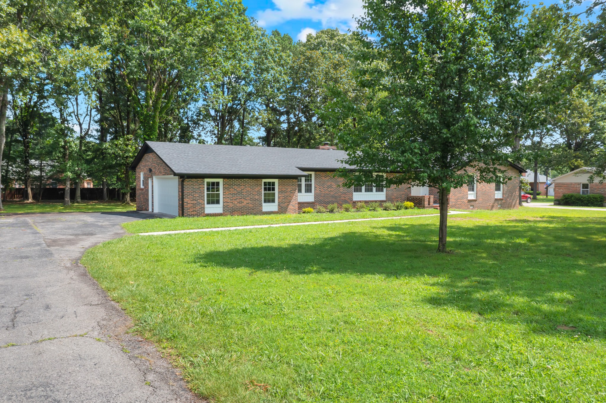 305 Twelve Oaks Rd
