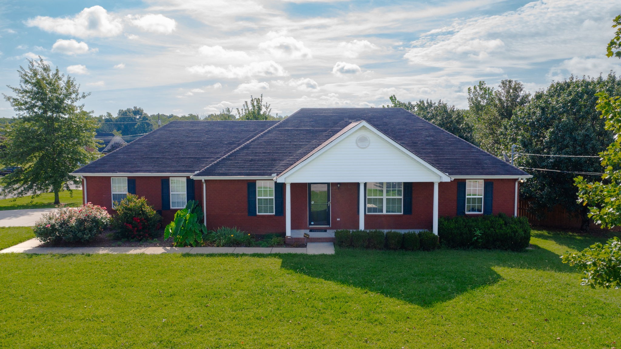 1040 Auldridge Dr