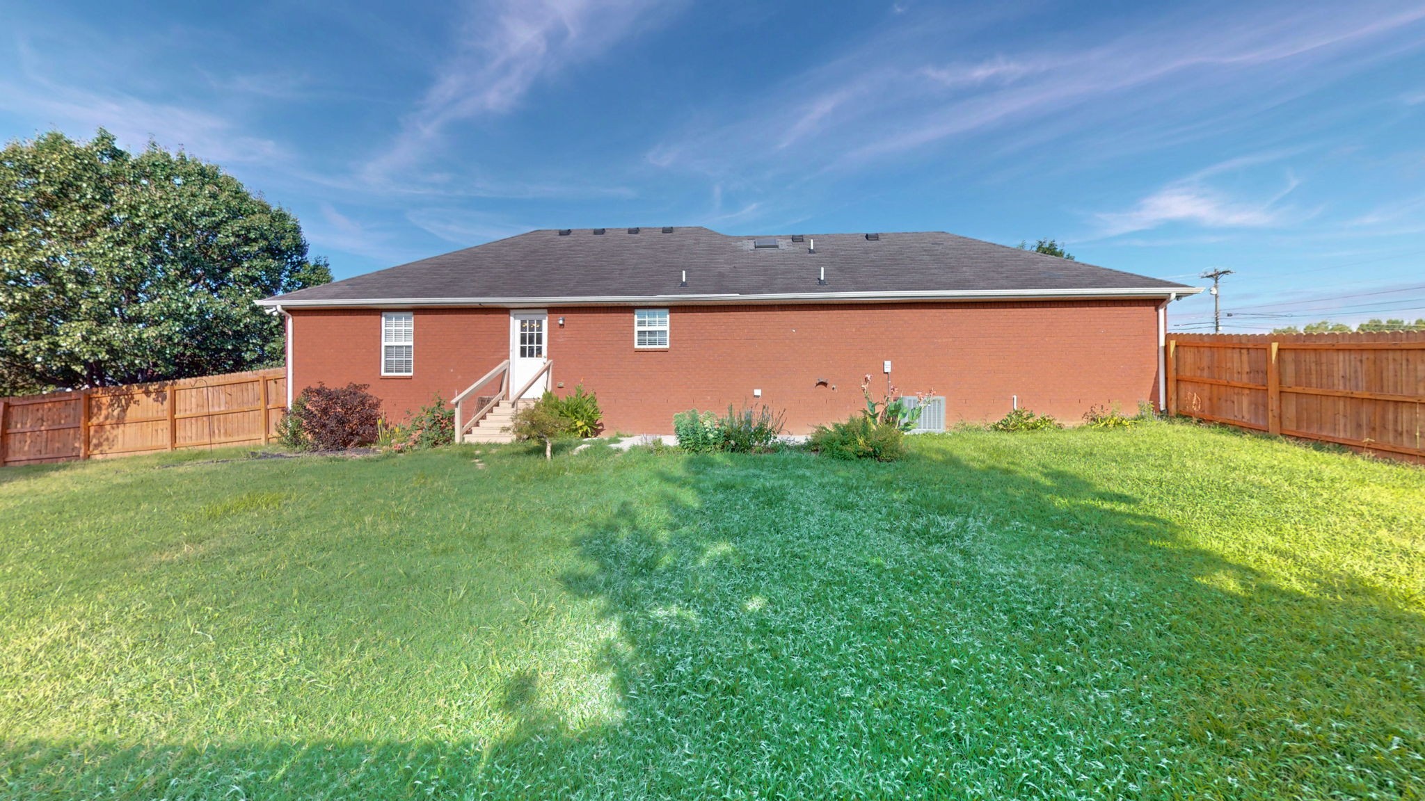 1040 Auldridge Dr